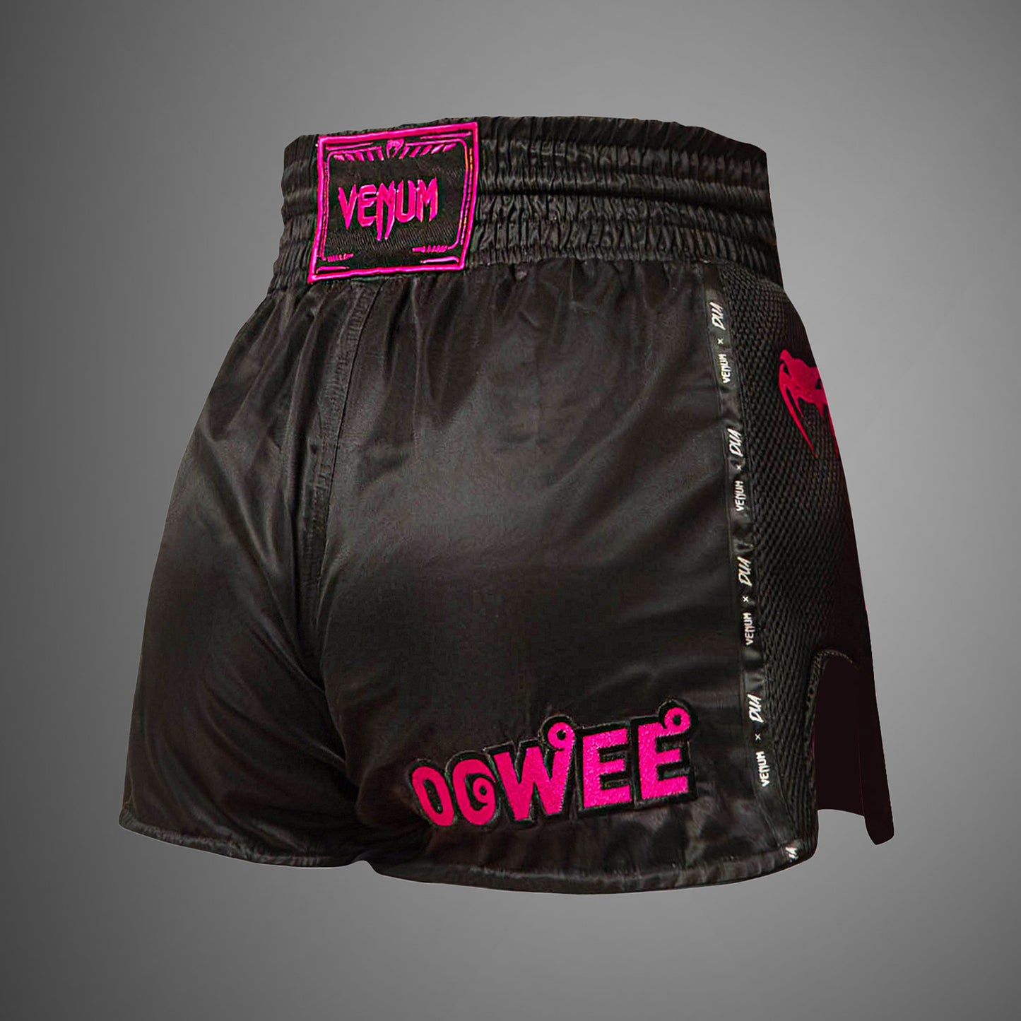 Venum x Dua Muay Thai Shorts - Zwart/Fuchsia Roze