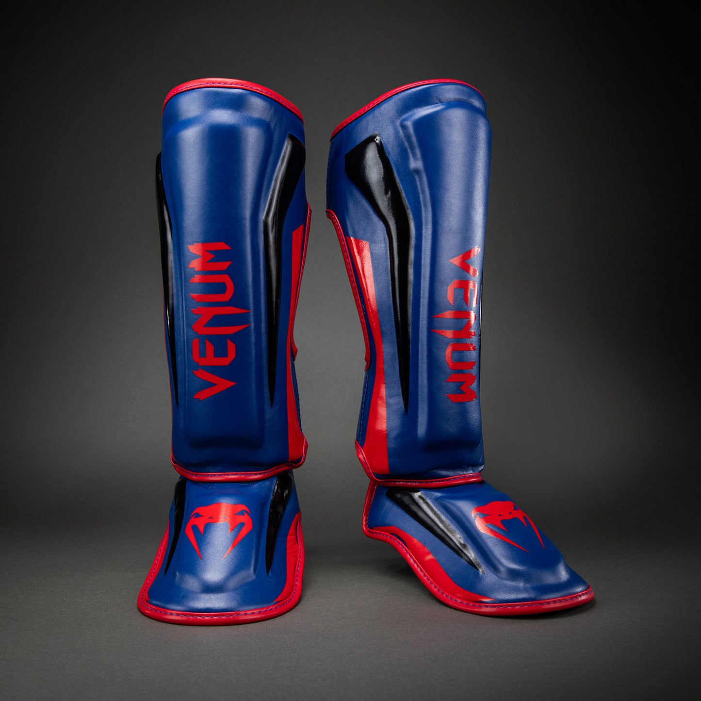 Venum Elite Scheenbeschermers - Donkerblauw/Rood