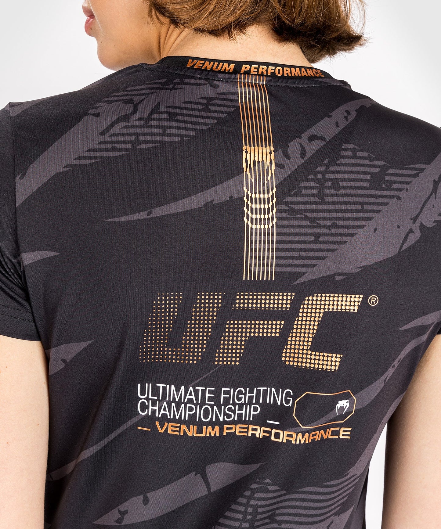 UFC Adrenaline By Venum Fight Week Dry-Tech T-Shirt Voor Vrouwen - Urban Camo