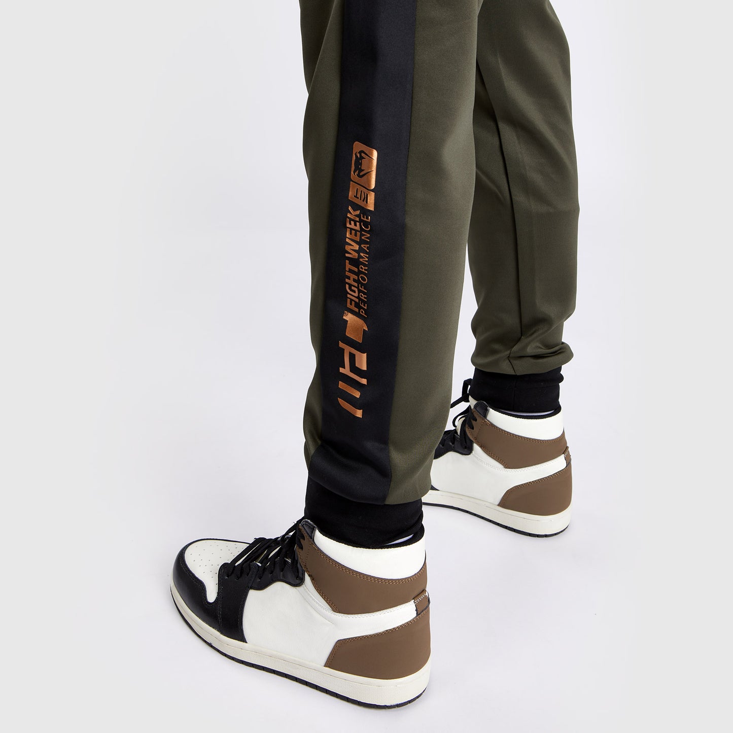 UFC Adrenaline by Venum Fight Week Performance joggingbroek voor Heren - Khaki/Brons