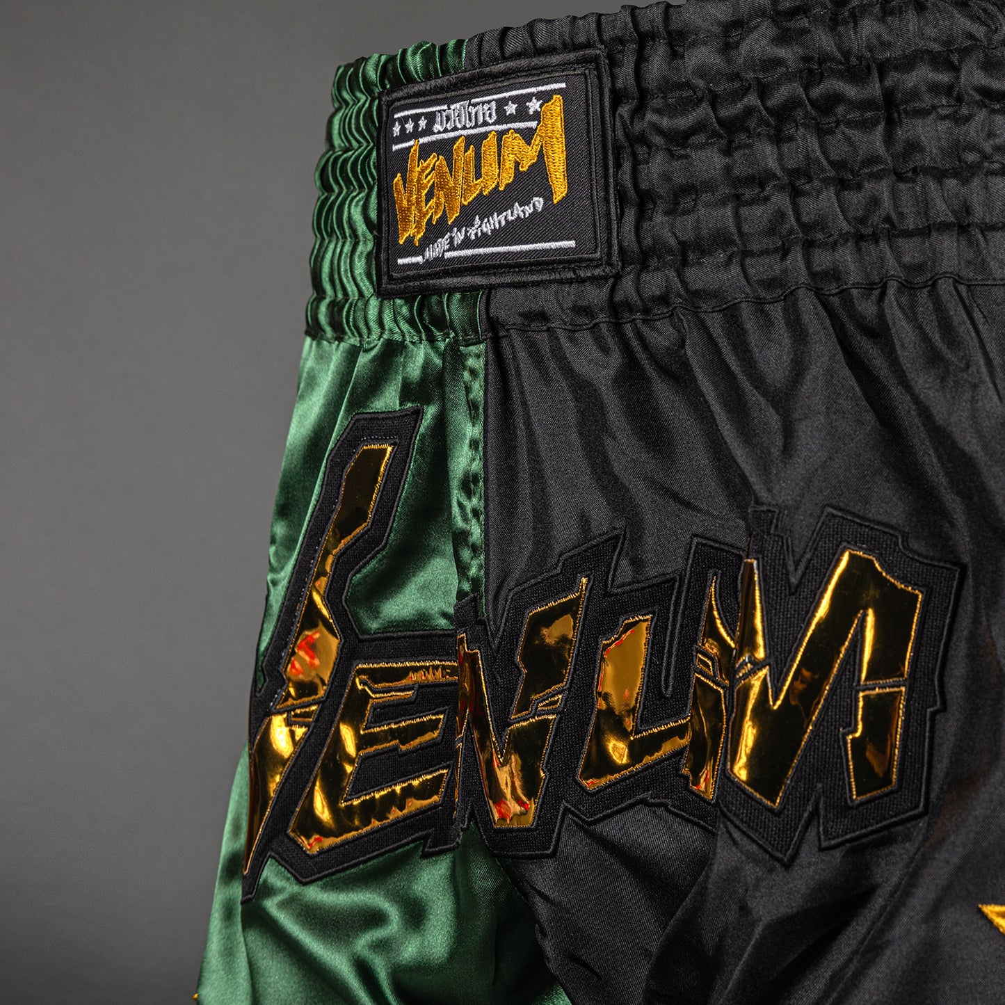 Venum Inferno 2.0 Muay Thai Shorts - Zwart/Khaki