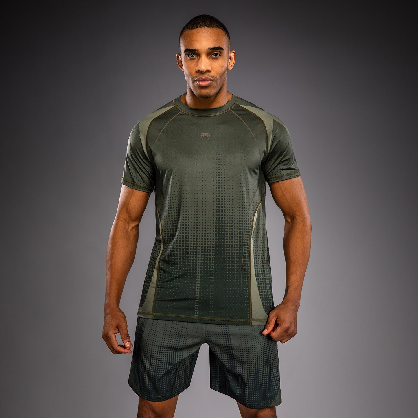 Venum Stealth Dry Tech T-shirt – Kaki/Donkergroen