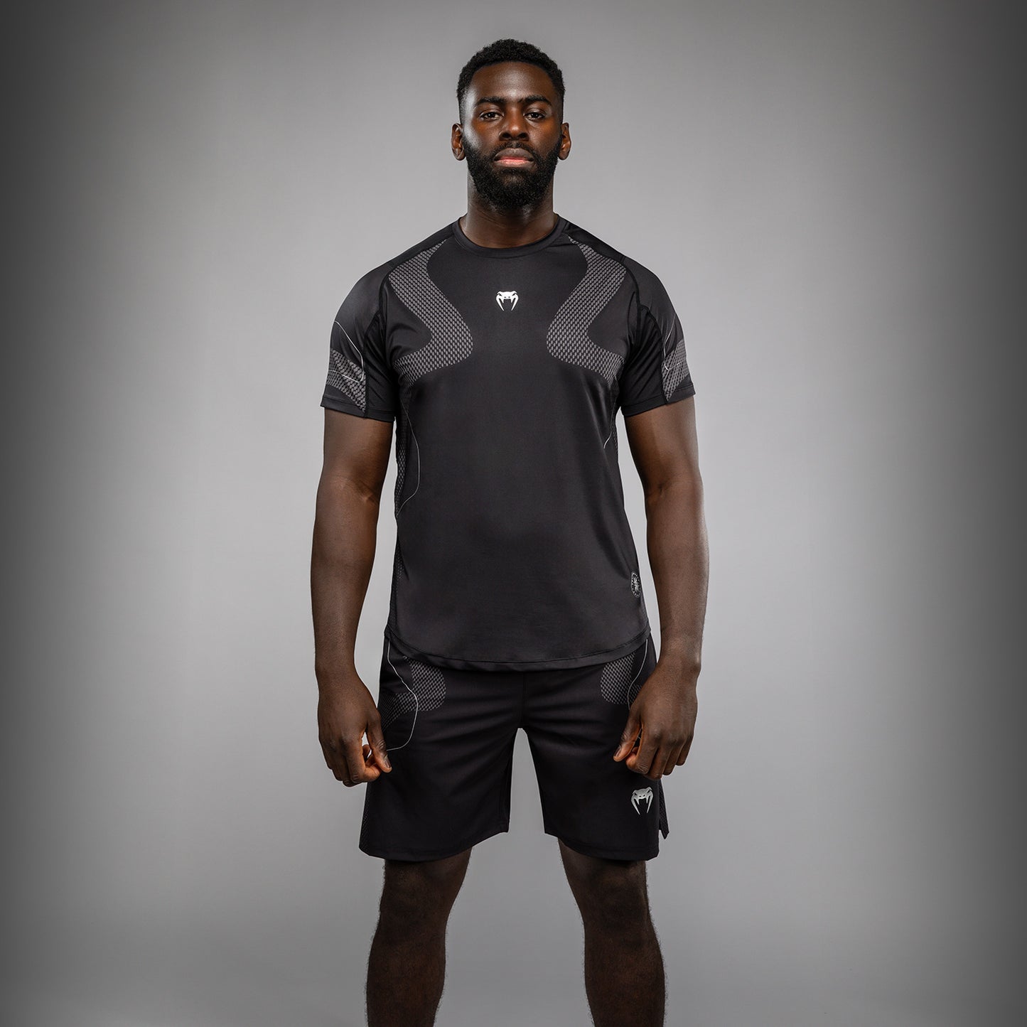 Venum Nexus Dry-Tech T-shirt – Zwart/Zilver
