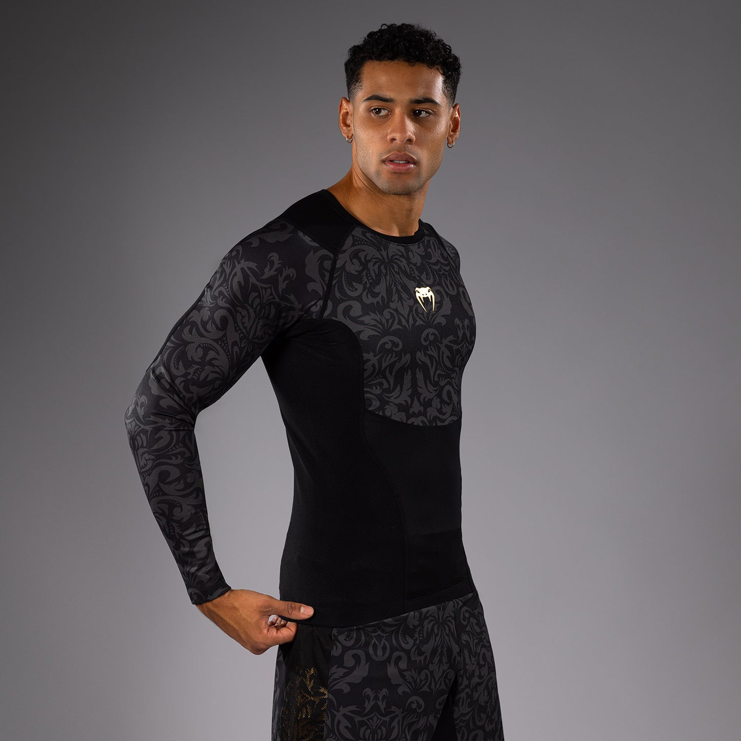 Venum x Topuria Unmatched Edition Langarm Rashguard - Zwart/Goud