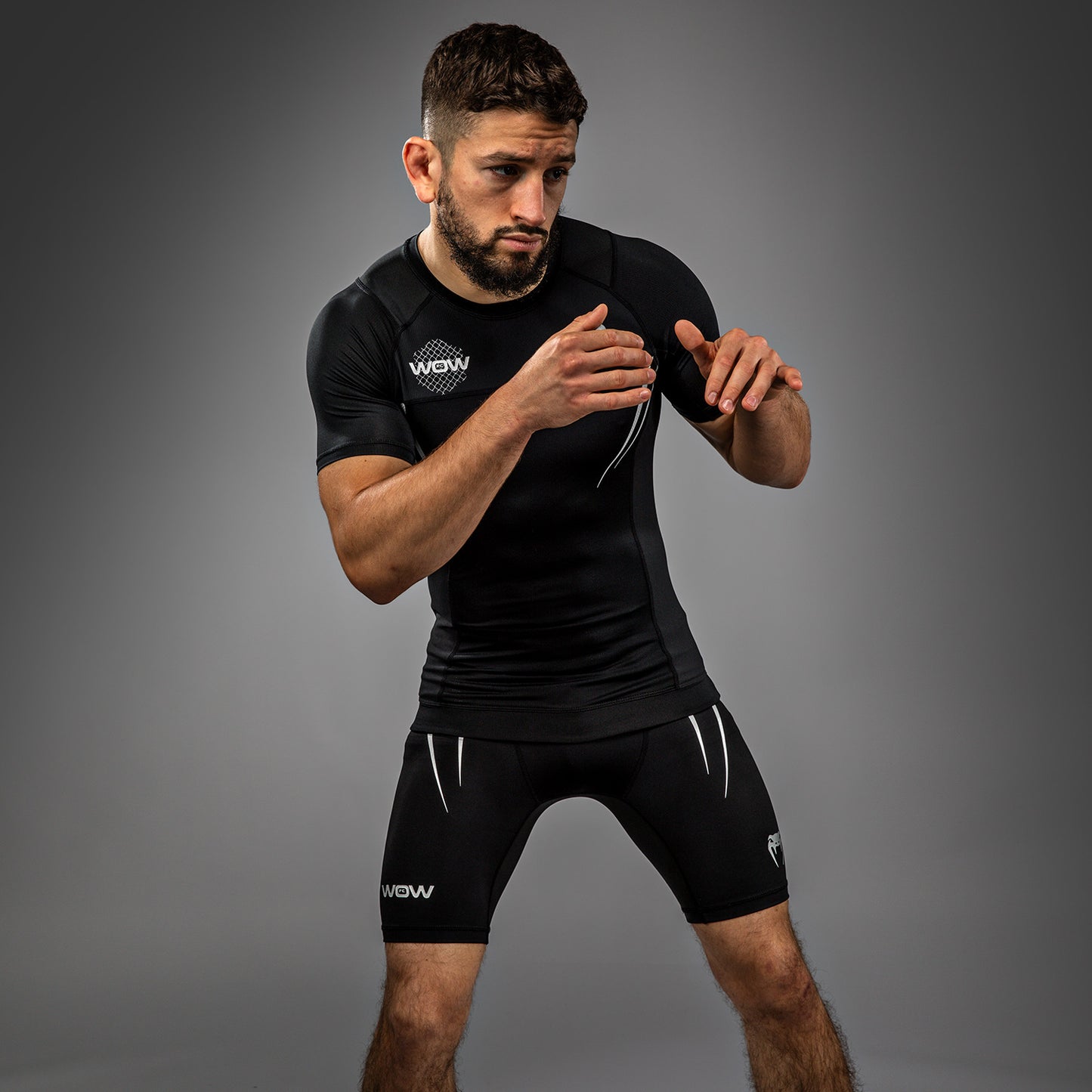 Venum x WOW FC Korte Mouwen Rashguard - Zwart/ Zilver Grijs
