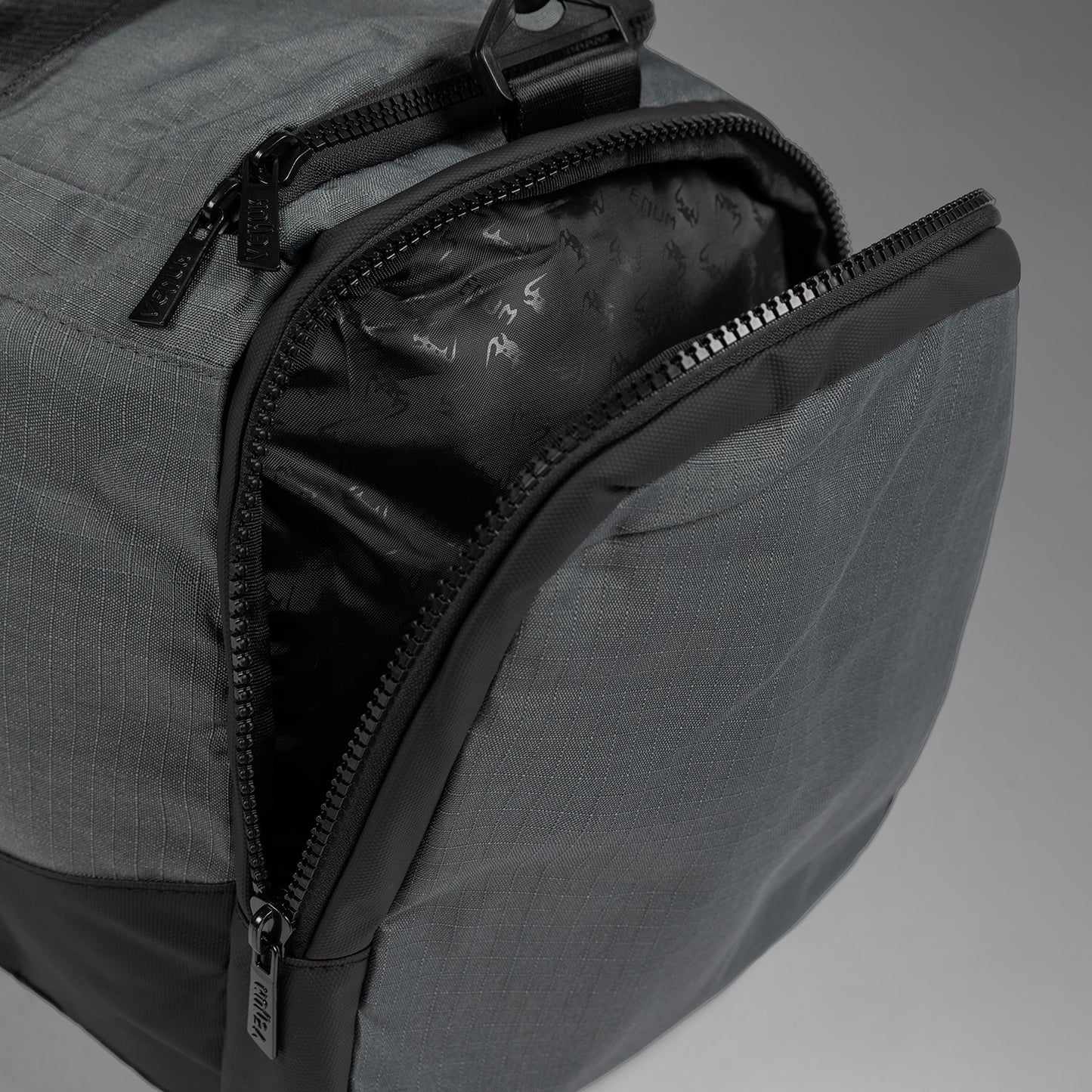 Venum Evo 2 XTrem Ripstop Sporttas (55-63L) – Stormgrijs