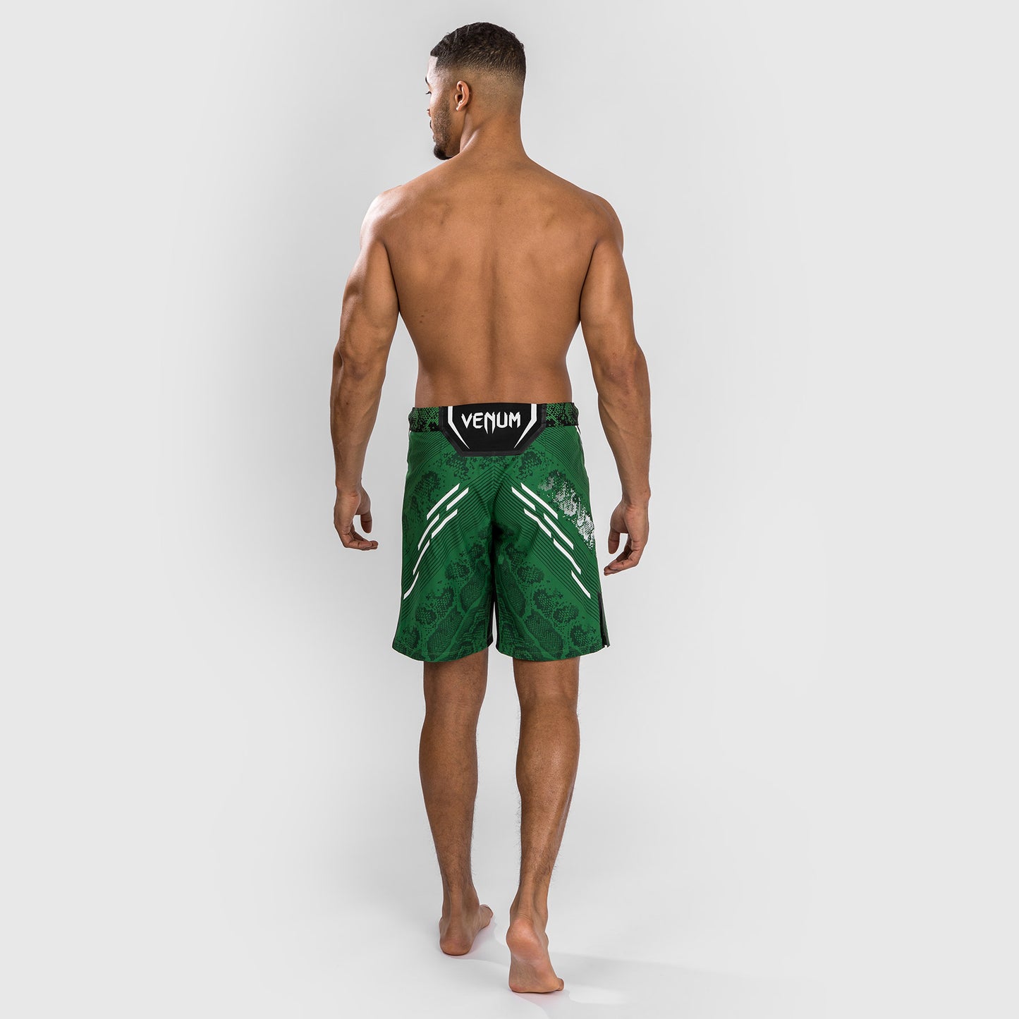 UFC Adrenaline by Venum Gepersonaliseerde Authentic Fight Night Heren gevechtsshort - Long Fit - Geel
