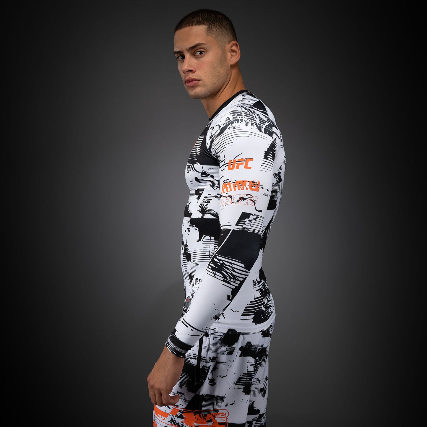 UFC Zenith by Venum Authentic Fight Week Performance Longsleeve Rashguard Heren - Wit