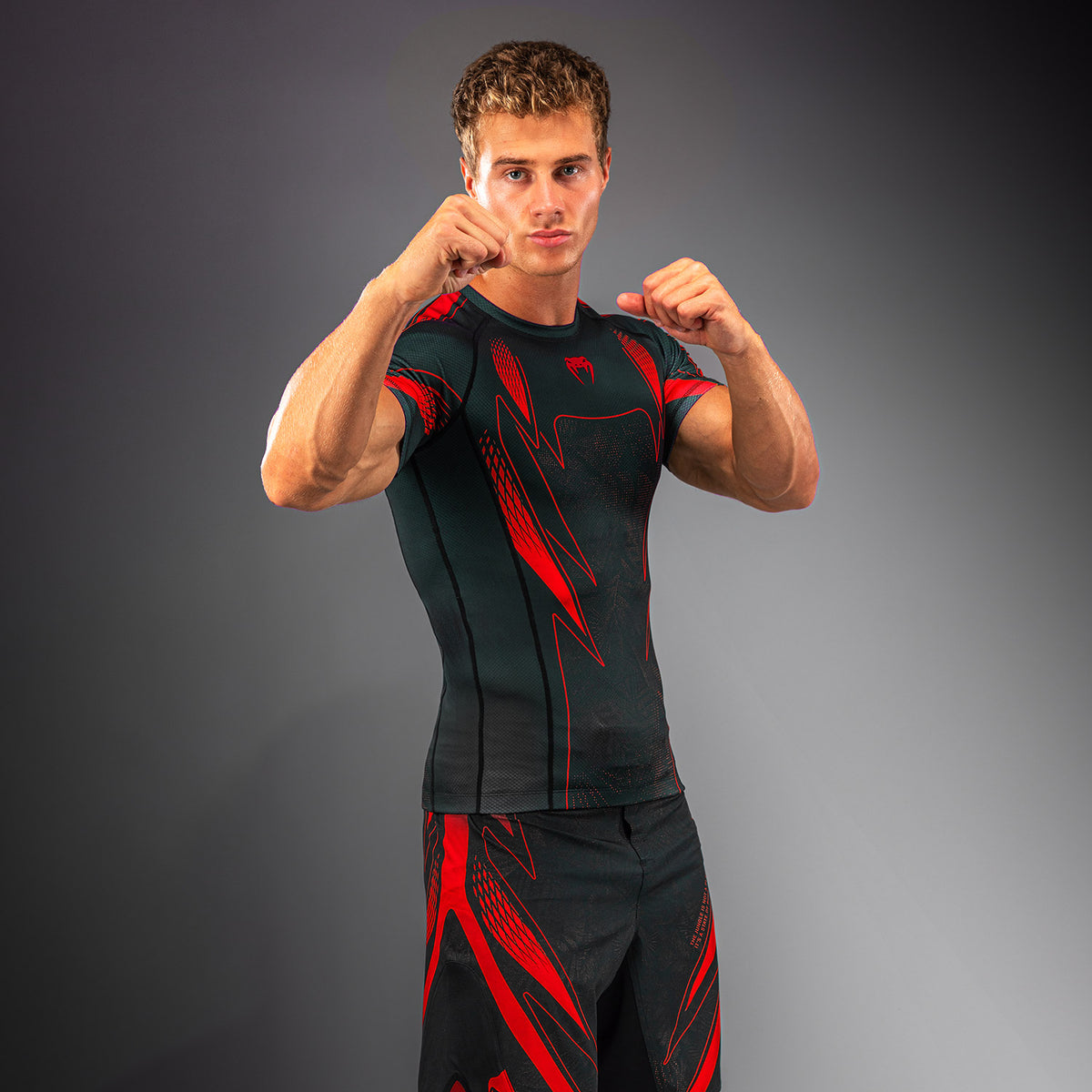 Venum Amazonia Reborn Rashguard met korte mouwen - Zwart/Rood