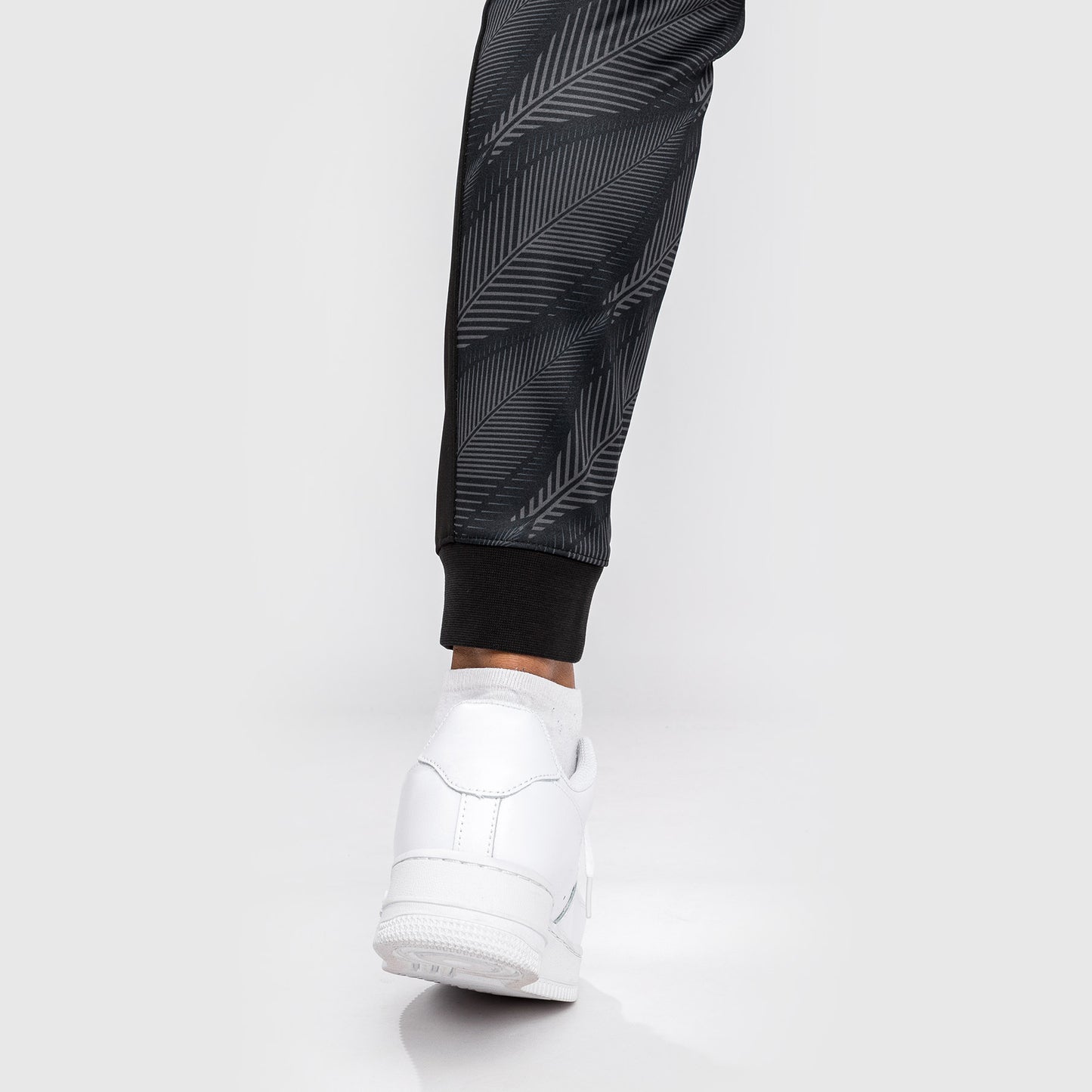 Venum Phantom joggingbroek - Voor vrouwen - zwart/rood