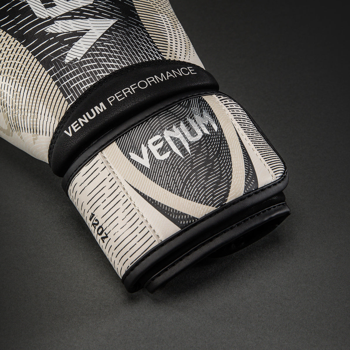 Venum Impact Galactic 3.0 Bokshandschoenen - Offwhite/Zwart
