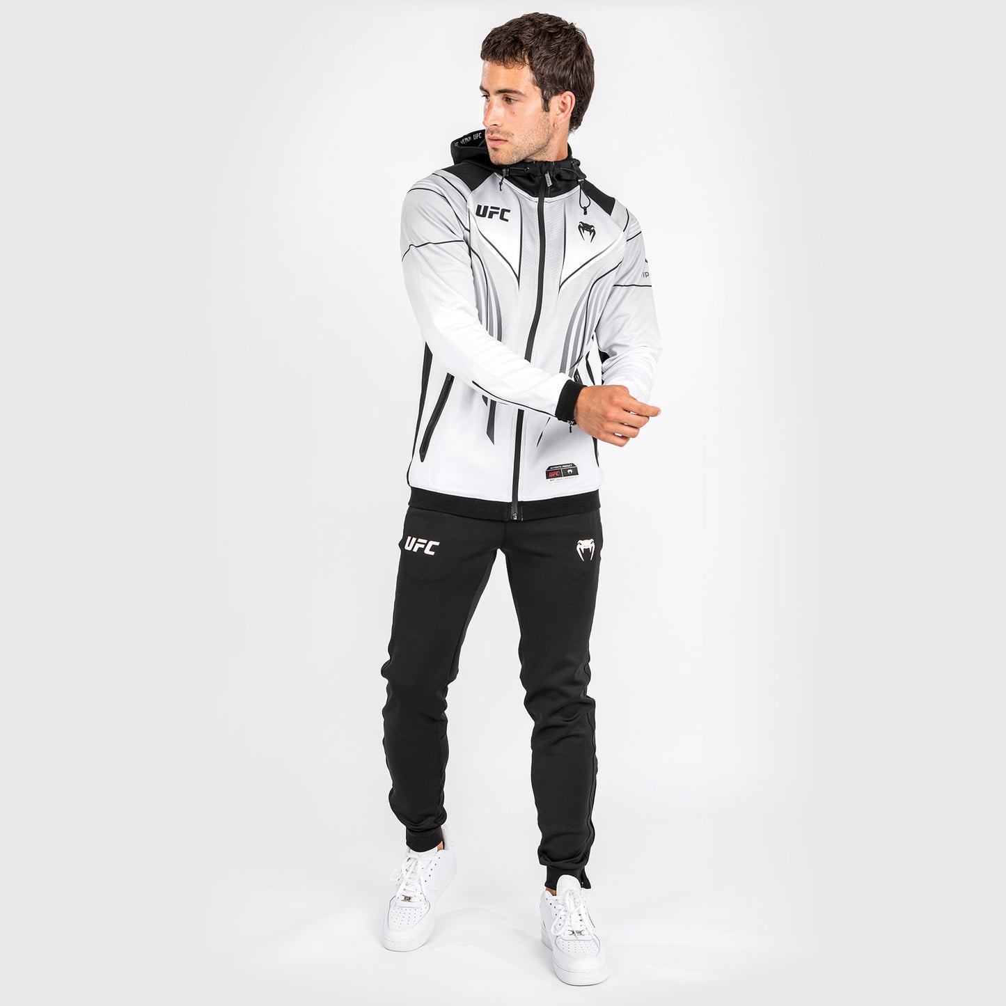 UFC Venum Authentic Fight Night 2.0 Heren Walkout Hoodie - Wit