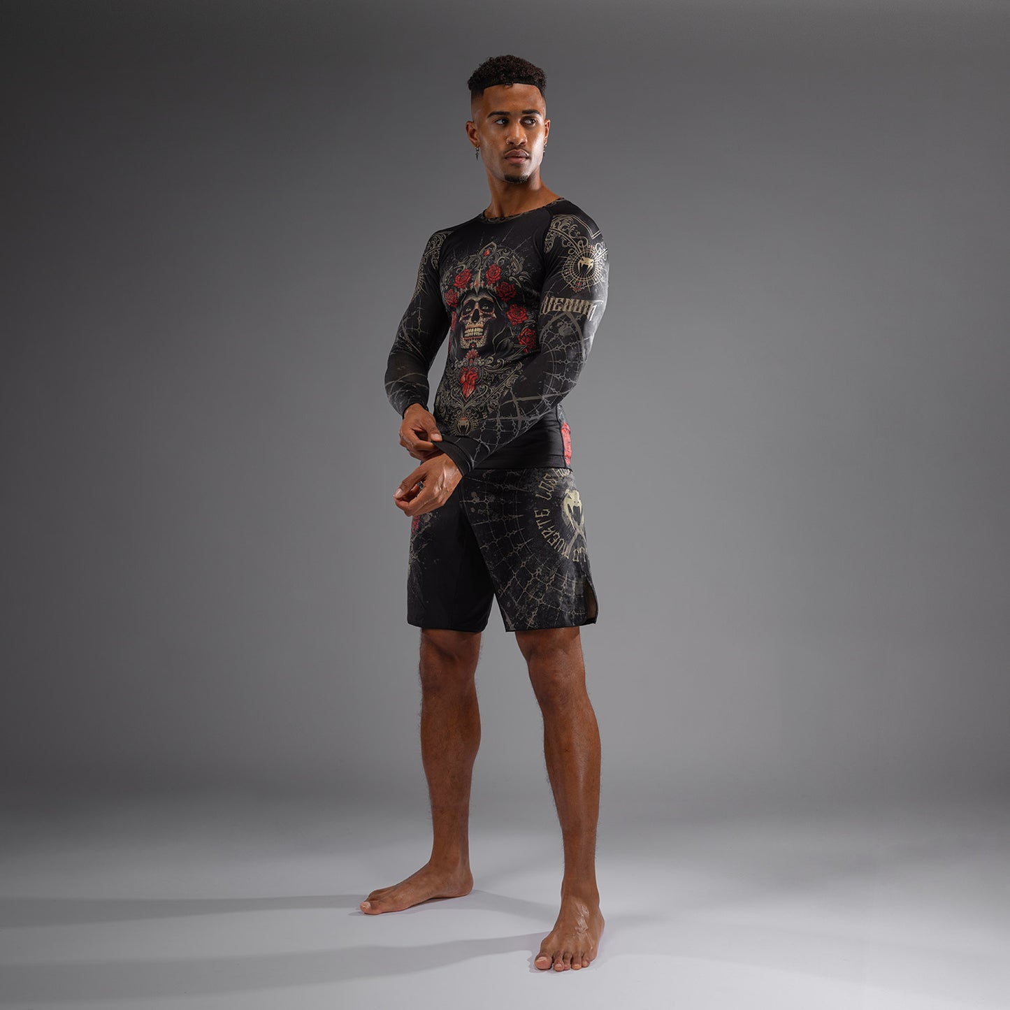 Venum Santa Muerte 5.0 Lange Mouwen Rashguard voor Heren - Diep Zwart/Goud