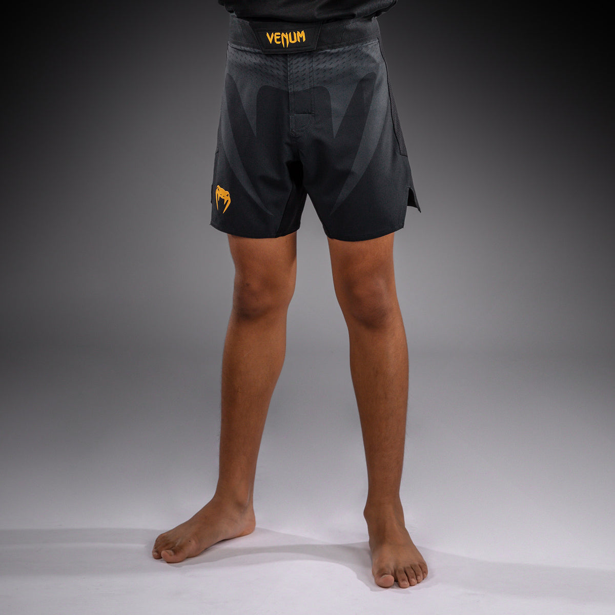 Venum Attack Fightshort voor kinderen - Zwart/Goud
