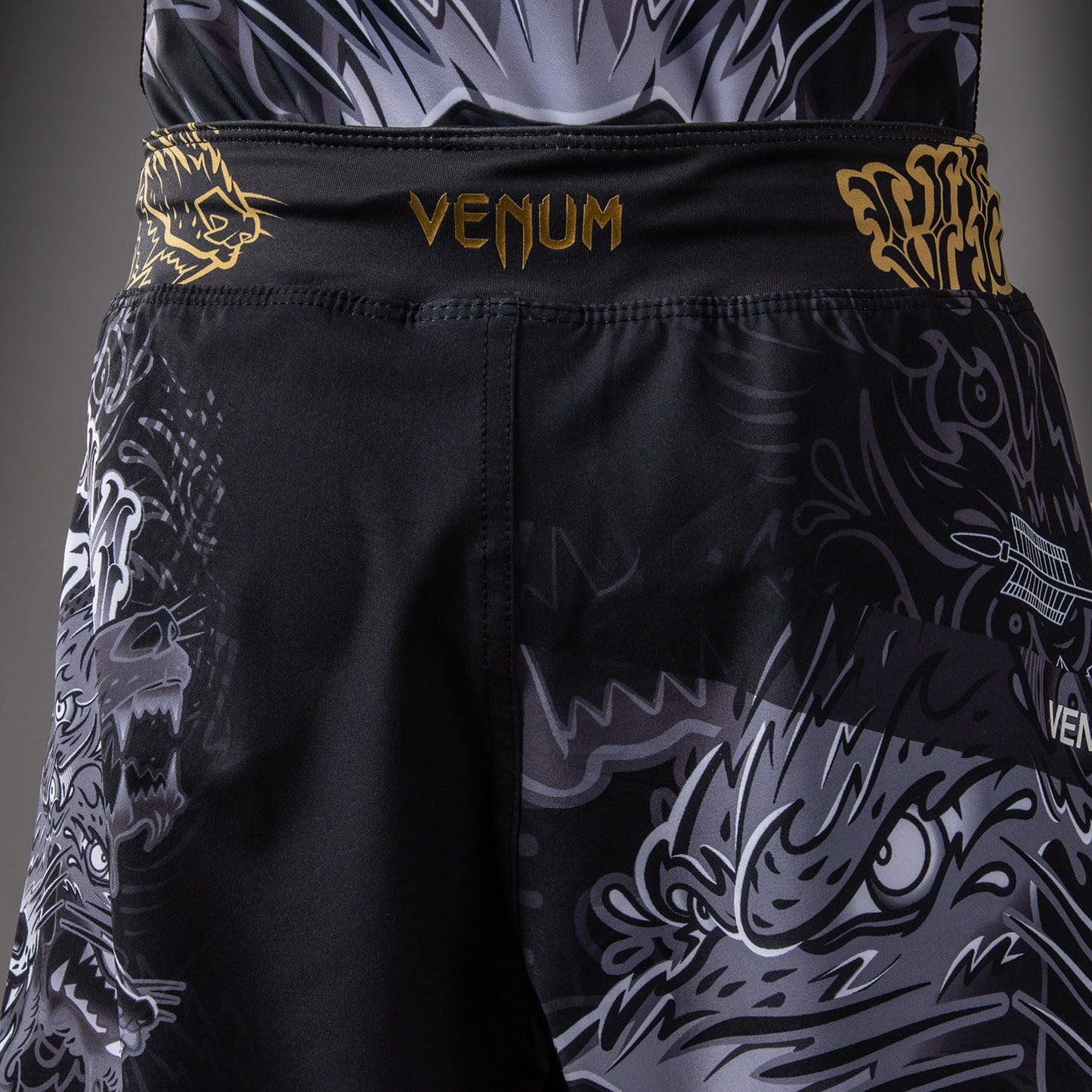Venum Wolf Atak Kids Fightshorts – Zwart/Grijs