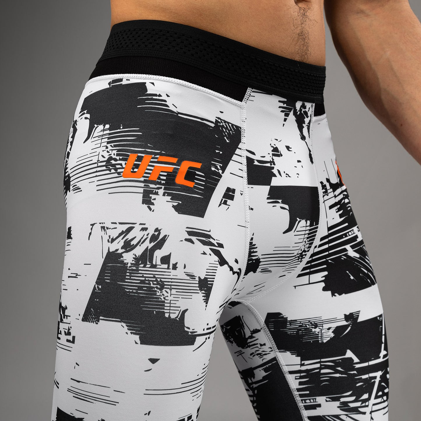 UFC Zenith by Venum Authentic Fight Week Performance Tight Heren - Wit