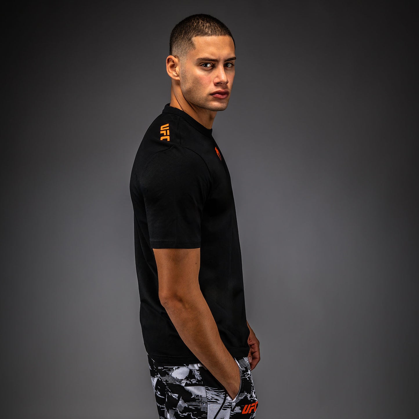 UFC Zenith by Venum Authentic Fight Week T-shirt Korte Mouw Heren - Zwart