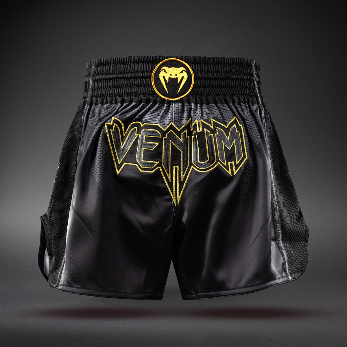 Venum G-Core Muay Thai Short - Zwart/Goud