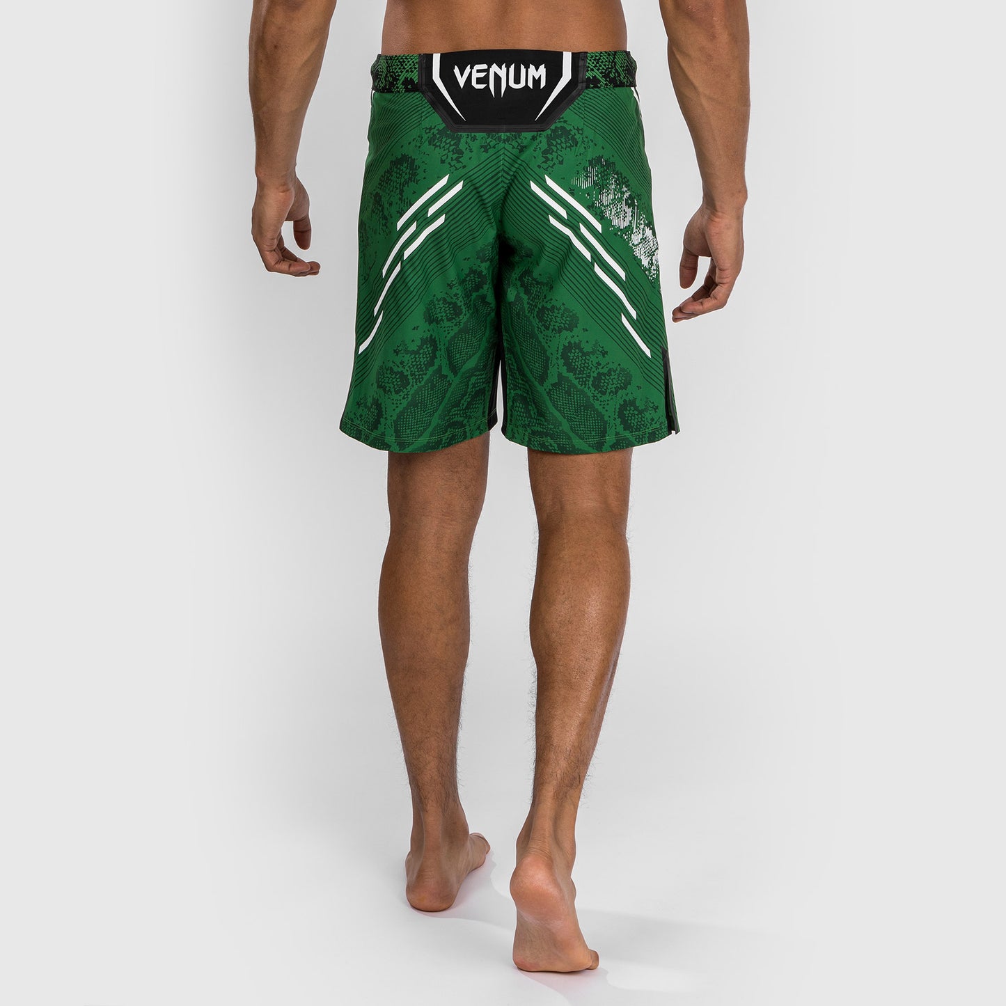 UFC Adrenaline by Venum Gepersonaliseerde Authentic Fight Night Heren gevechtsshort - Long Fit - Geel