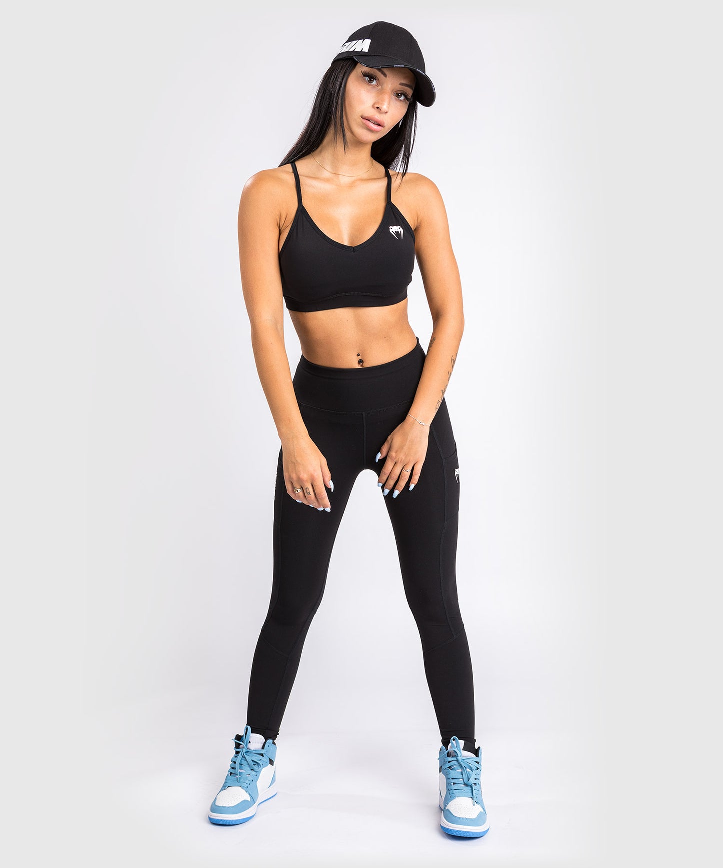 Venum Essential Sportbeha met Lichte Ondersteuning - Zwart
