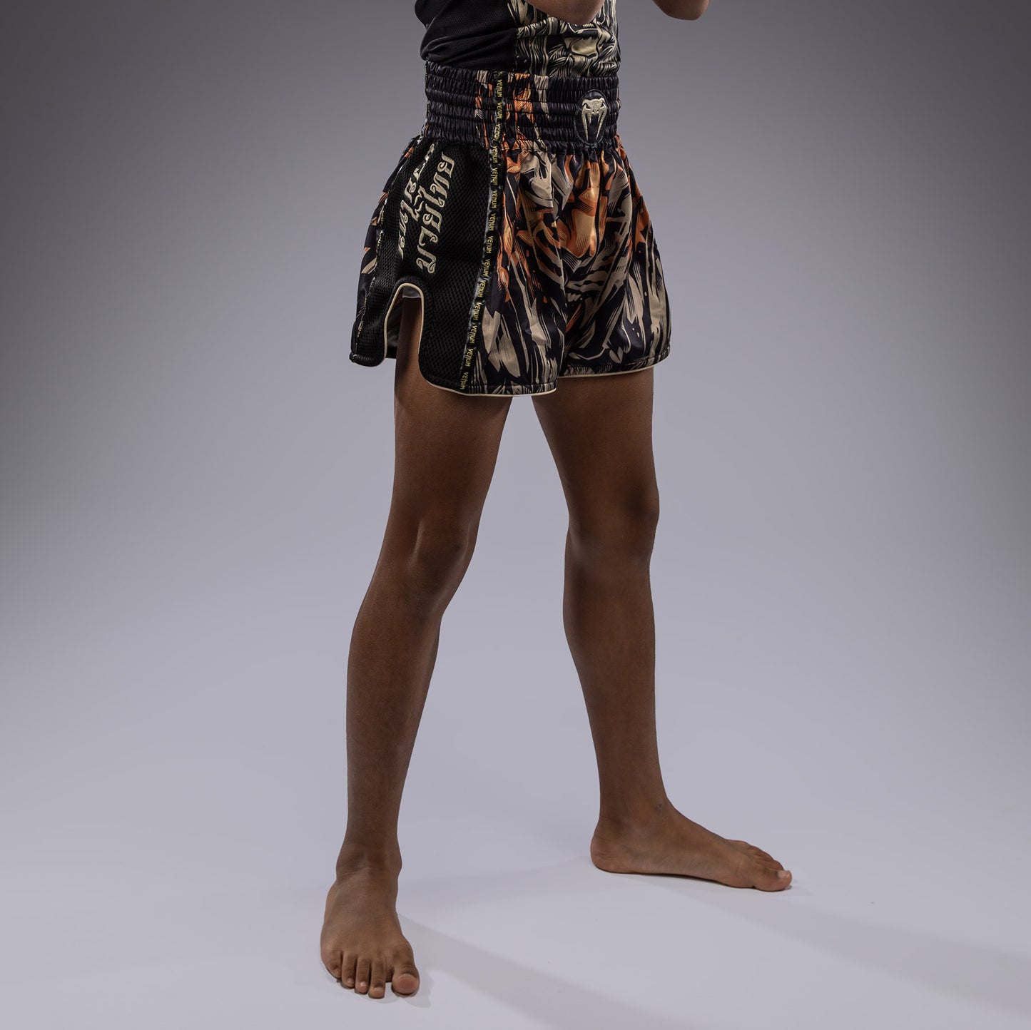 Venum Tiger Kids Muay Thai Shorts - Zwart / Neon Oranje