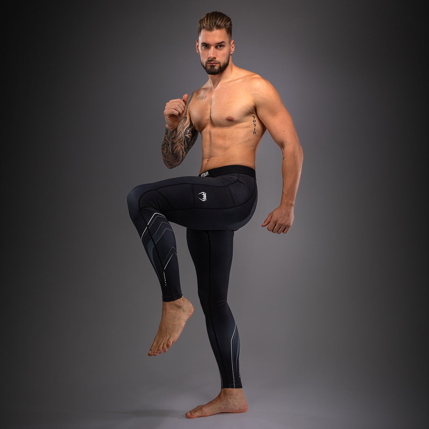 Venum Streamline Spats – Zwart/Wit