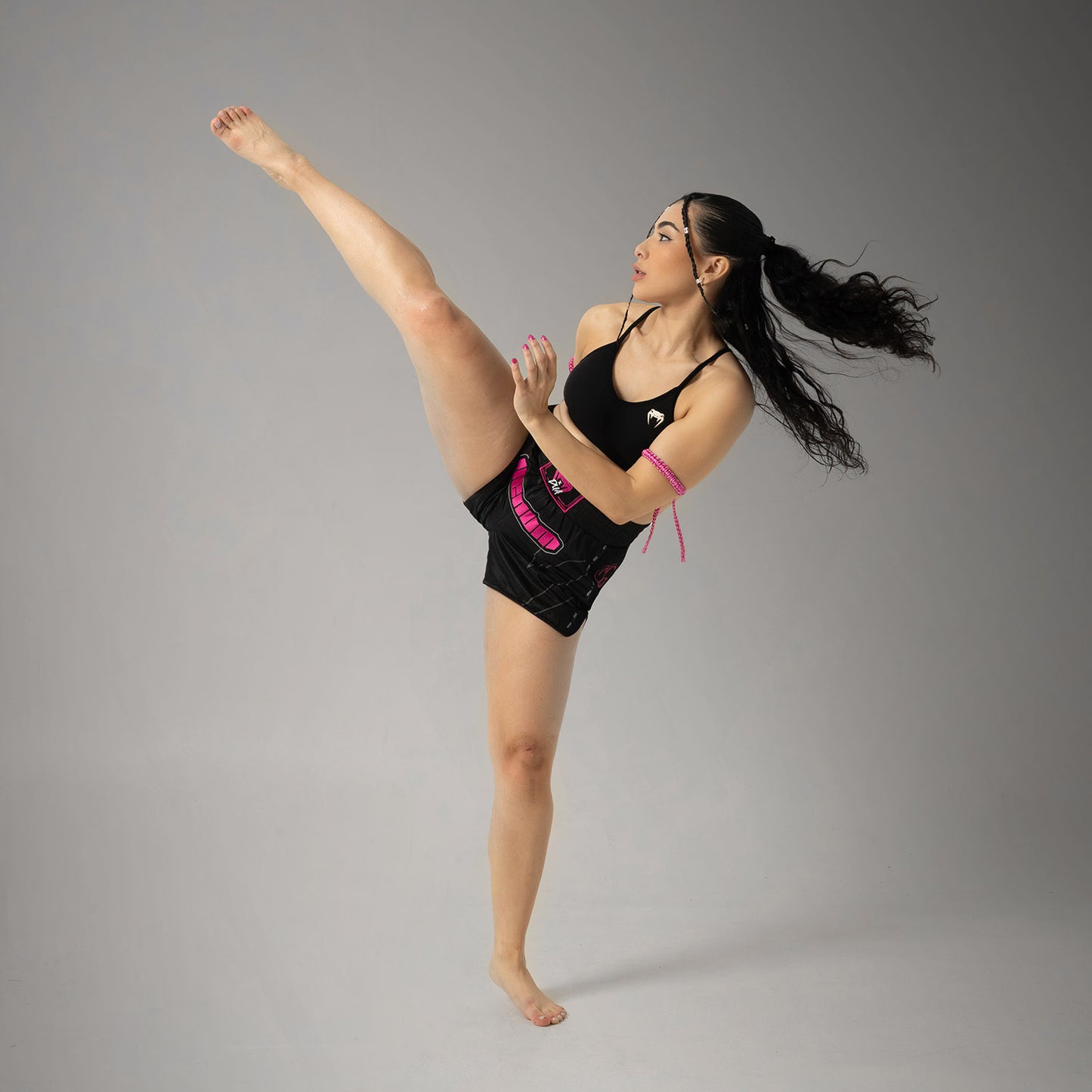 Venum x Dua Muay Thai Shorts - Zwart/Fuchsia Roze