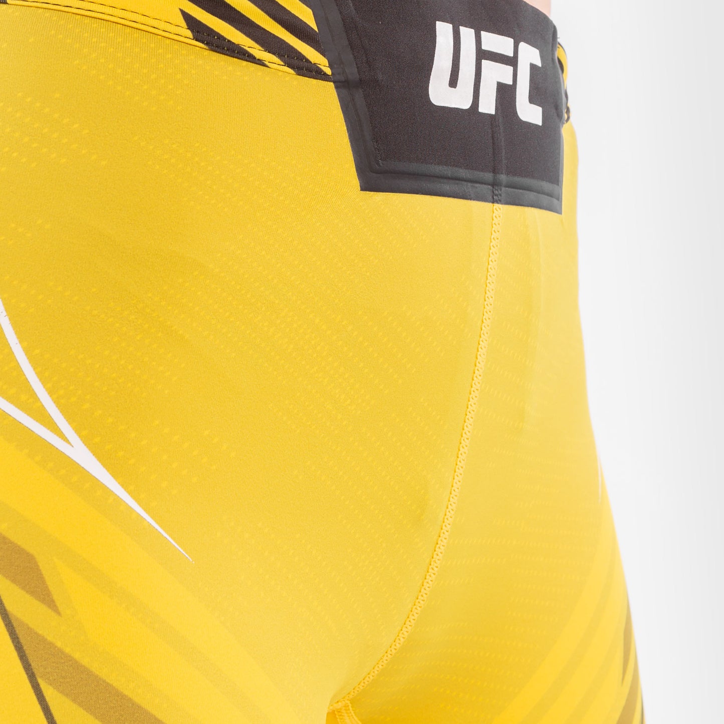 UFC Venum Authentic Fight Night Vale Tudo Damesshort - Long Fit - Geel