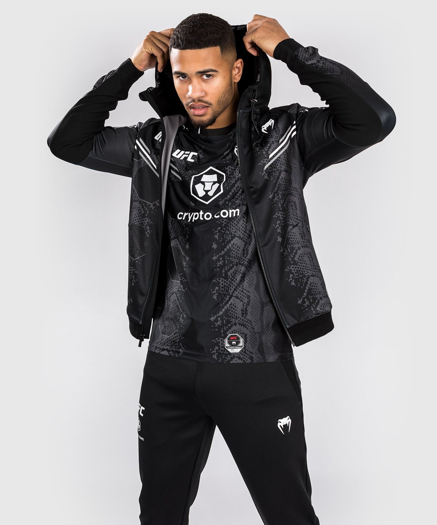 UFC Adrenaline by Venum Gepersonaliseerde Authentic Fight Night Heren Walkout Hoodie - Zwart