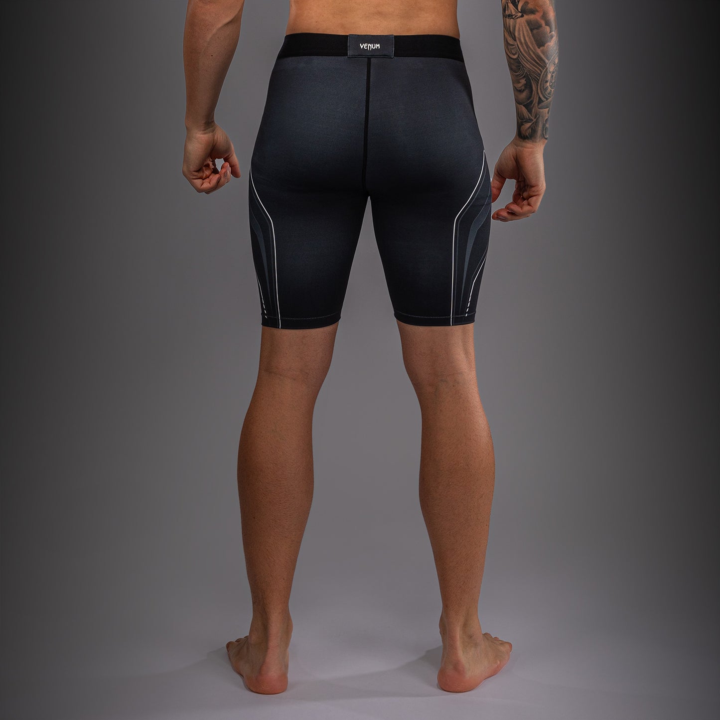 Venum Streamline Compressieshort – Zwart/Wit