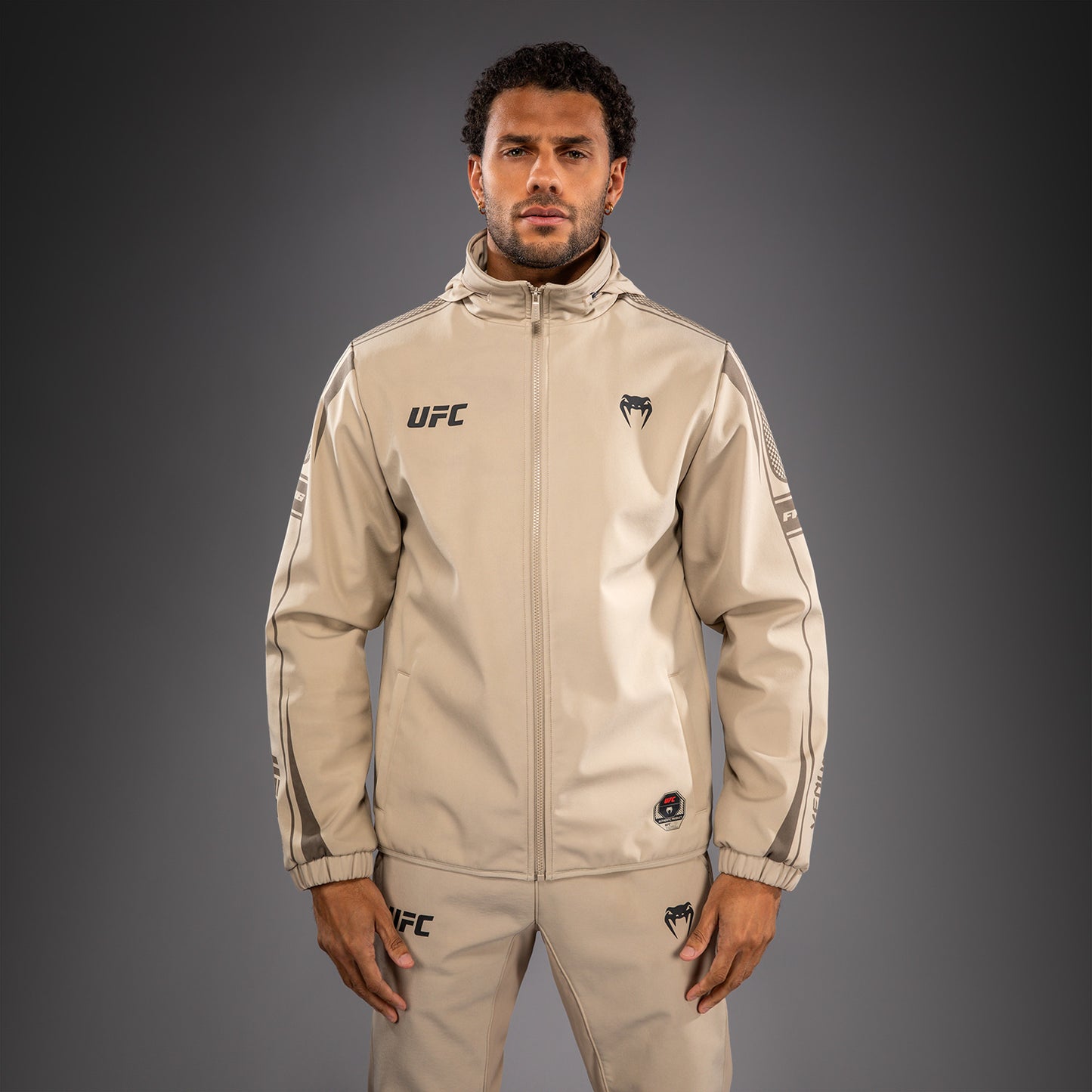 Venum UFC Unity by Venum Authentic Fight Week Heren Hoodie met Rits - Zand
