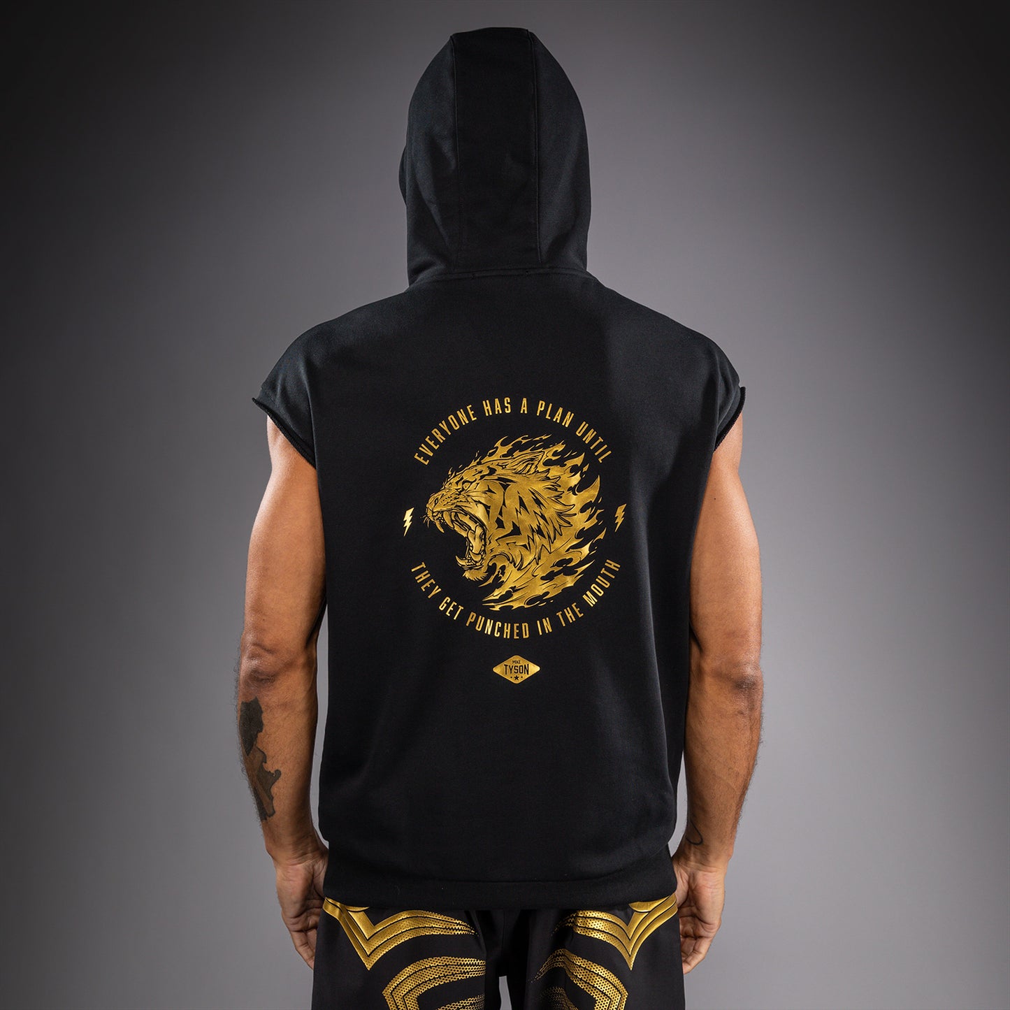 Venum x Mike Tyson Tiger Mouwloze Hoodie - Zwart/Goud