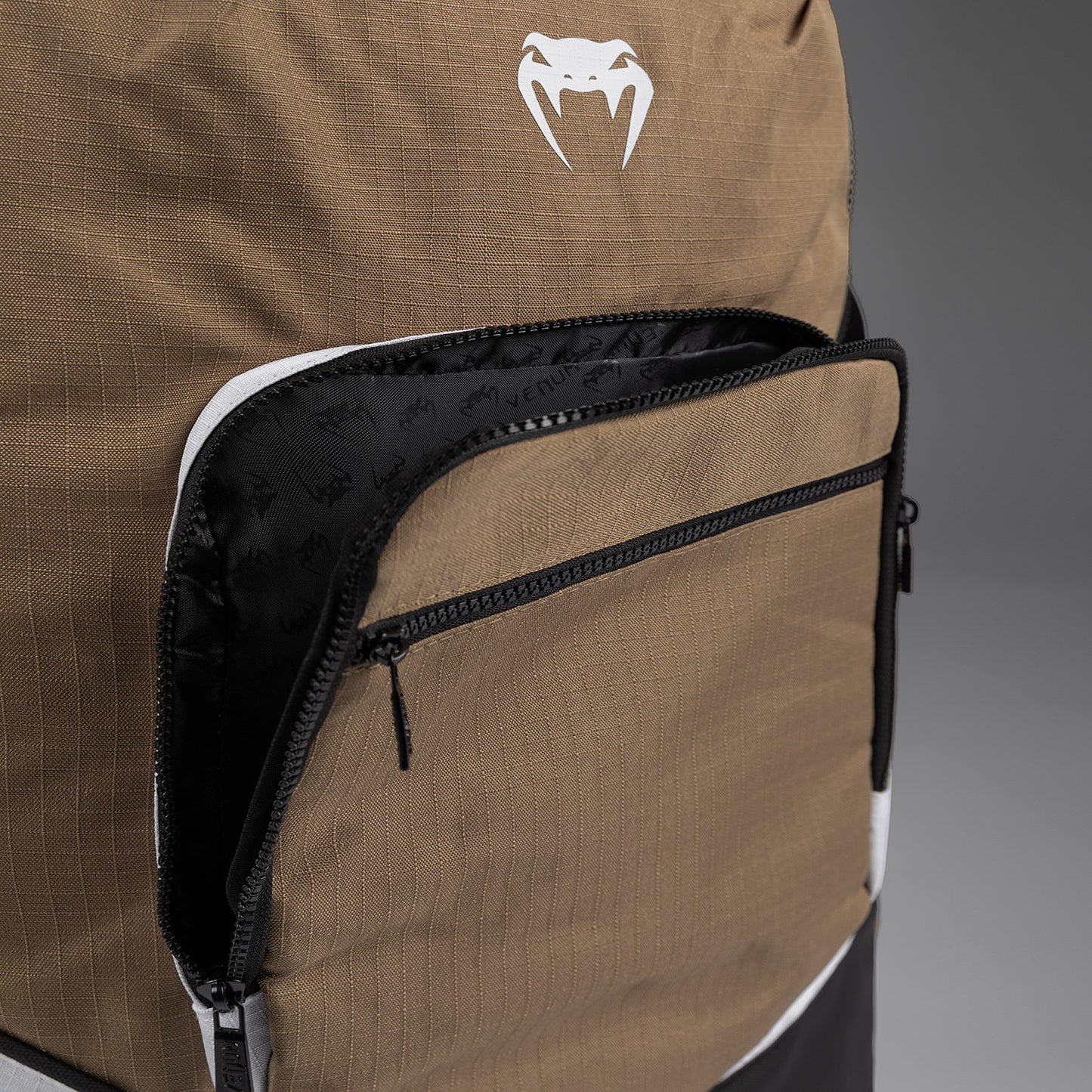 Venum Evo 2 Xtrem Rugzak (50-63L) – Duin