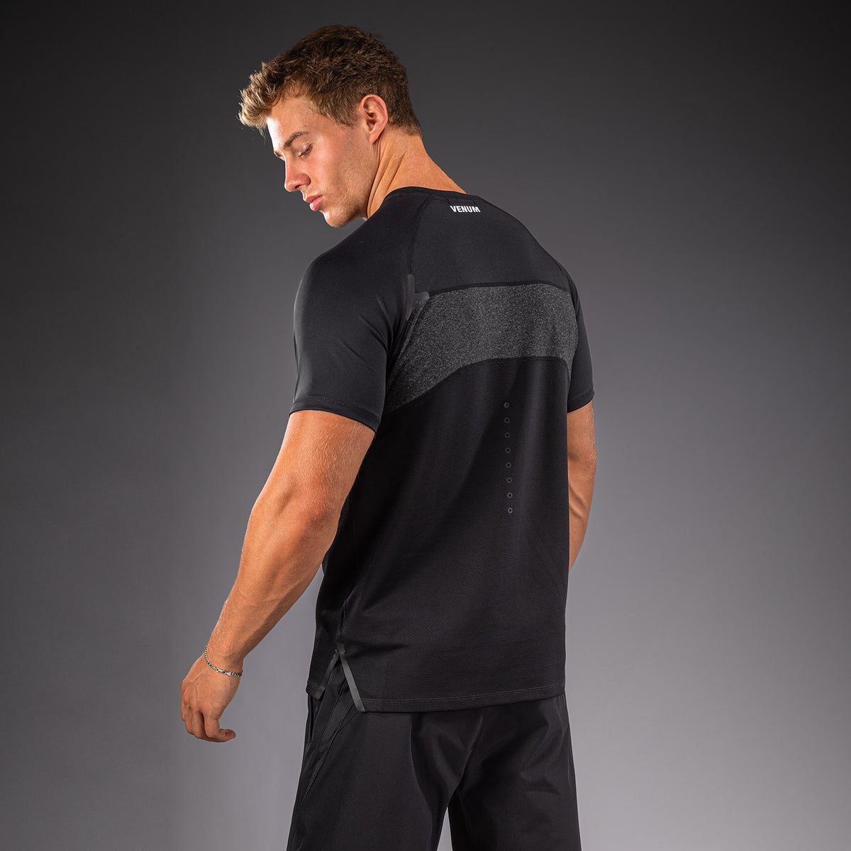 Venum G-Fit Scale Dry Tech T-shirt - Zwart