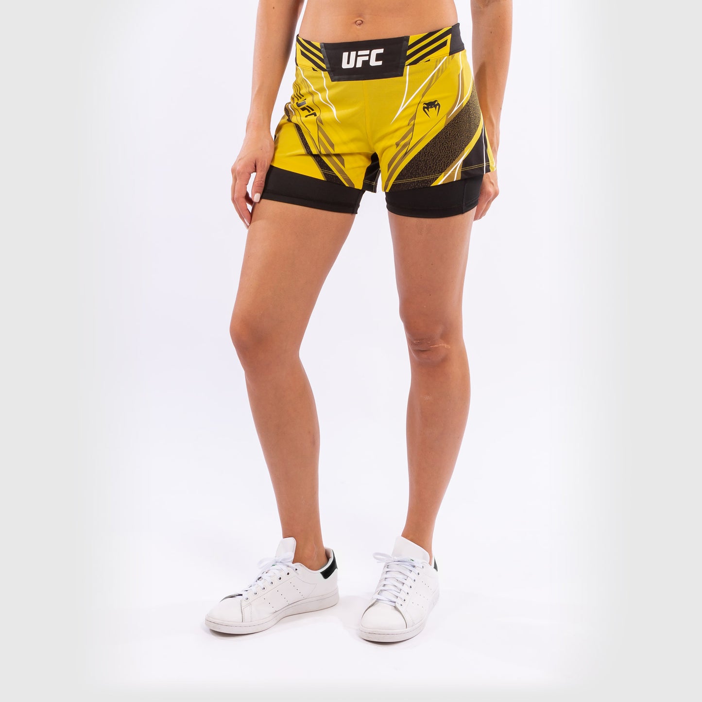 UFC Venum Authentic Fight Night Damesshort - Short Fit - Geel