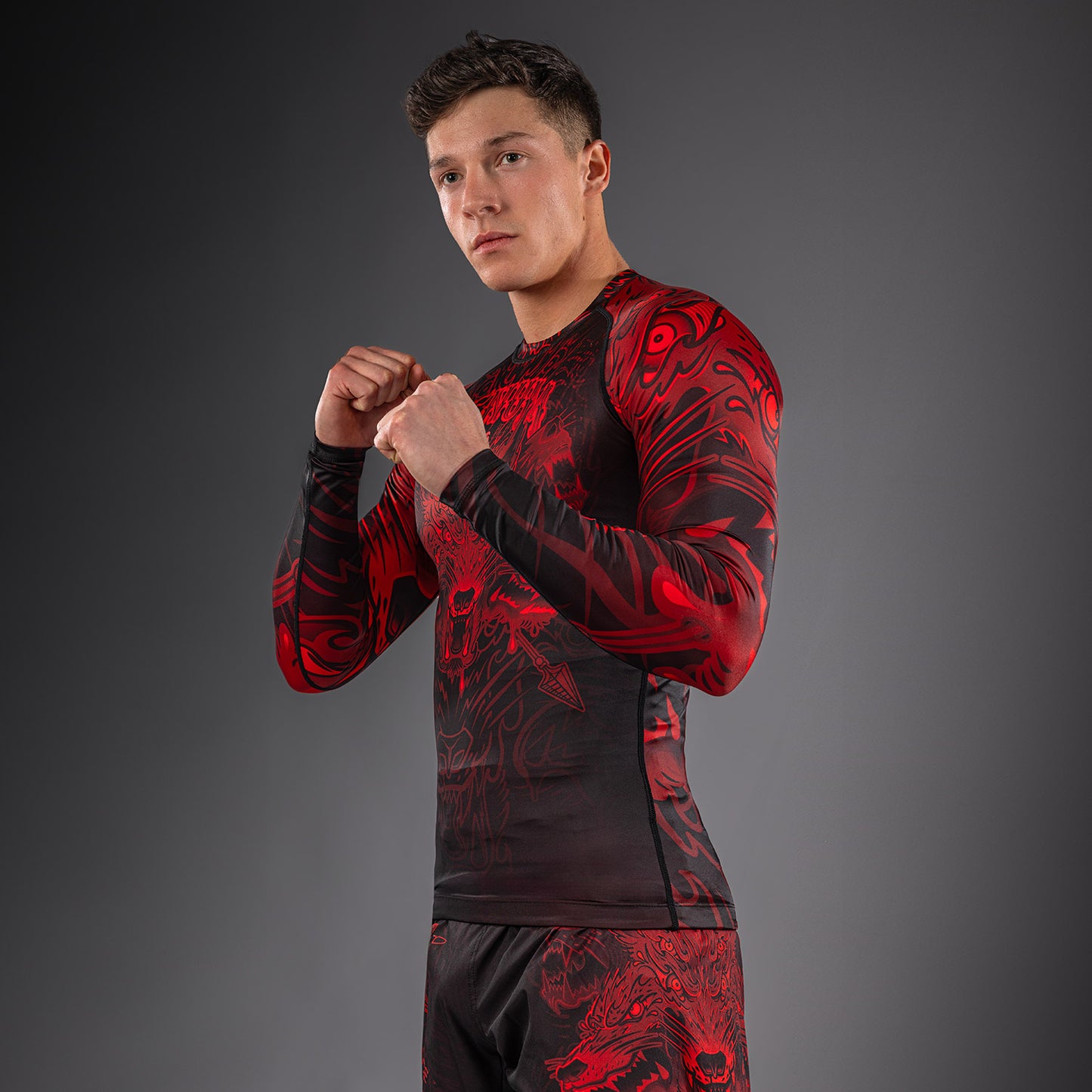 Venum Wolf Atak Rashguard met lange mouwen – Zwart/Rood