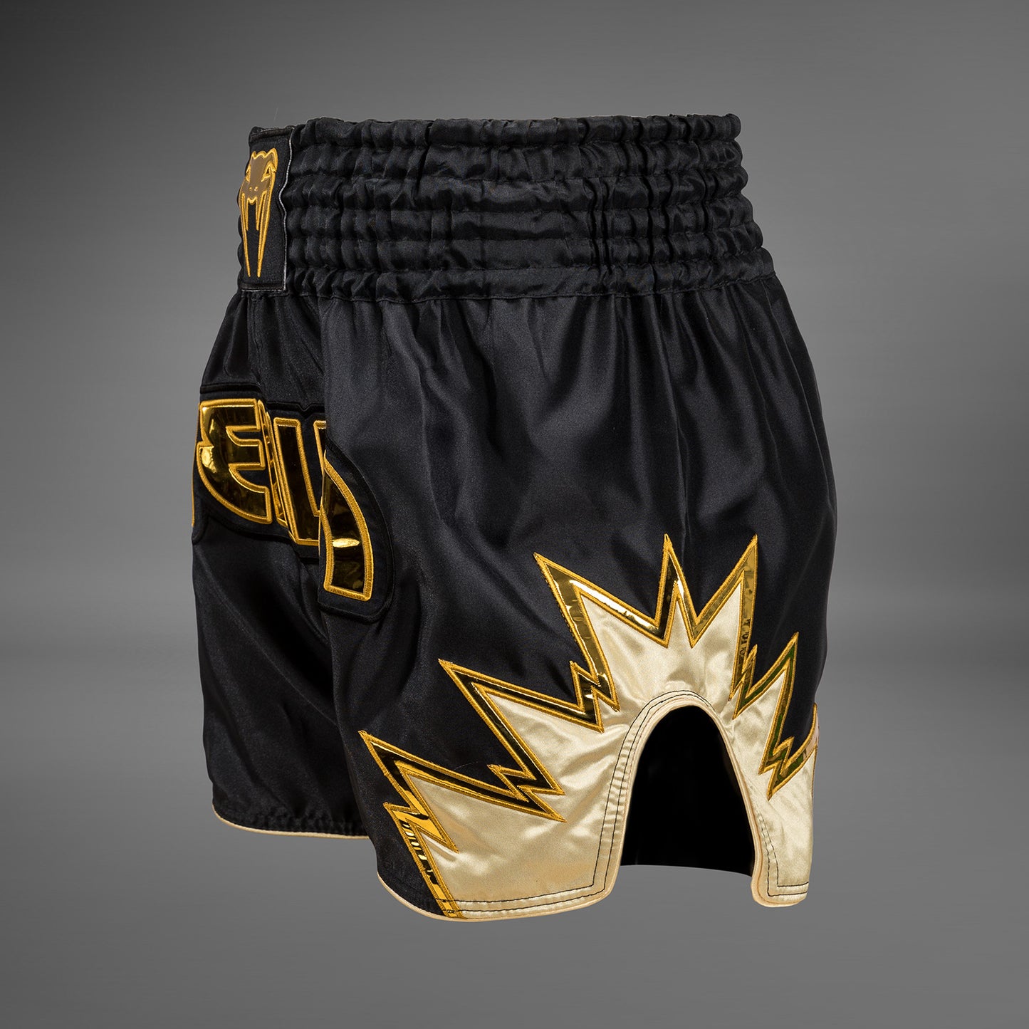 Venum Inferno Muay Thai Shorts - Zwart/Goud