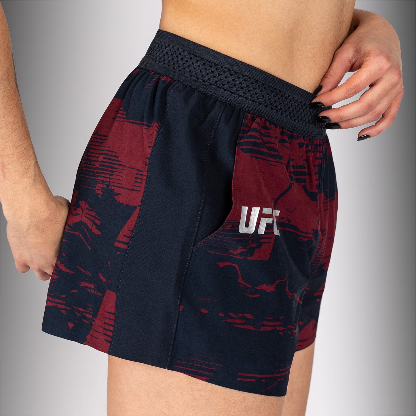 UFC Zenith by Venum Authentic Fight Week Performance Short Dames - Marineblauw/Bordeauxrood/Zilver