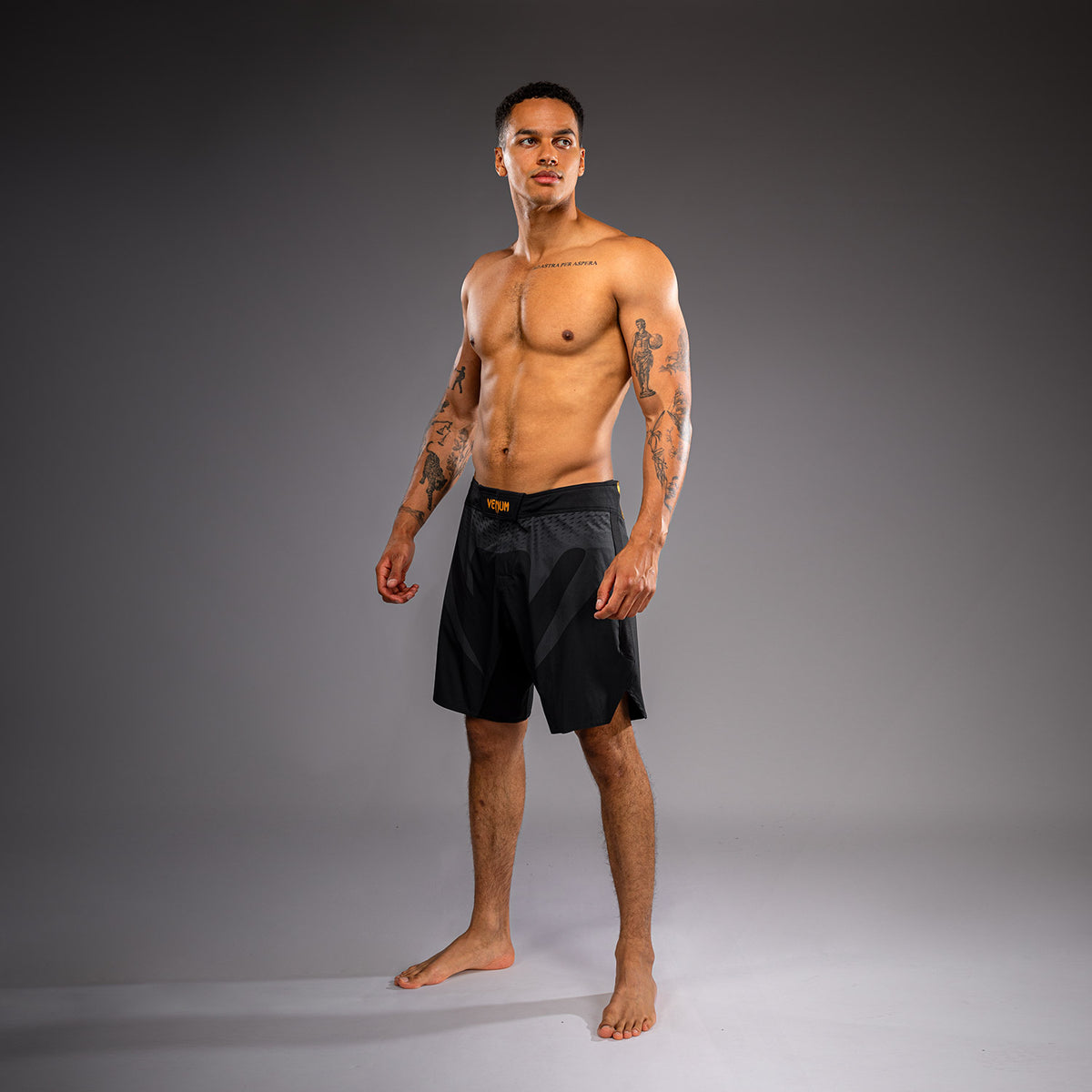 Venum Attack Fightshort - Zwart/Goud
