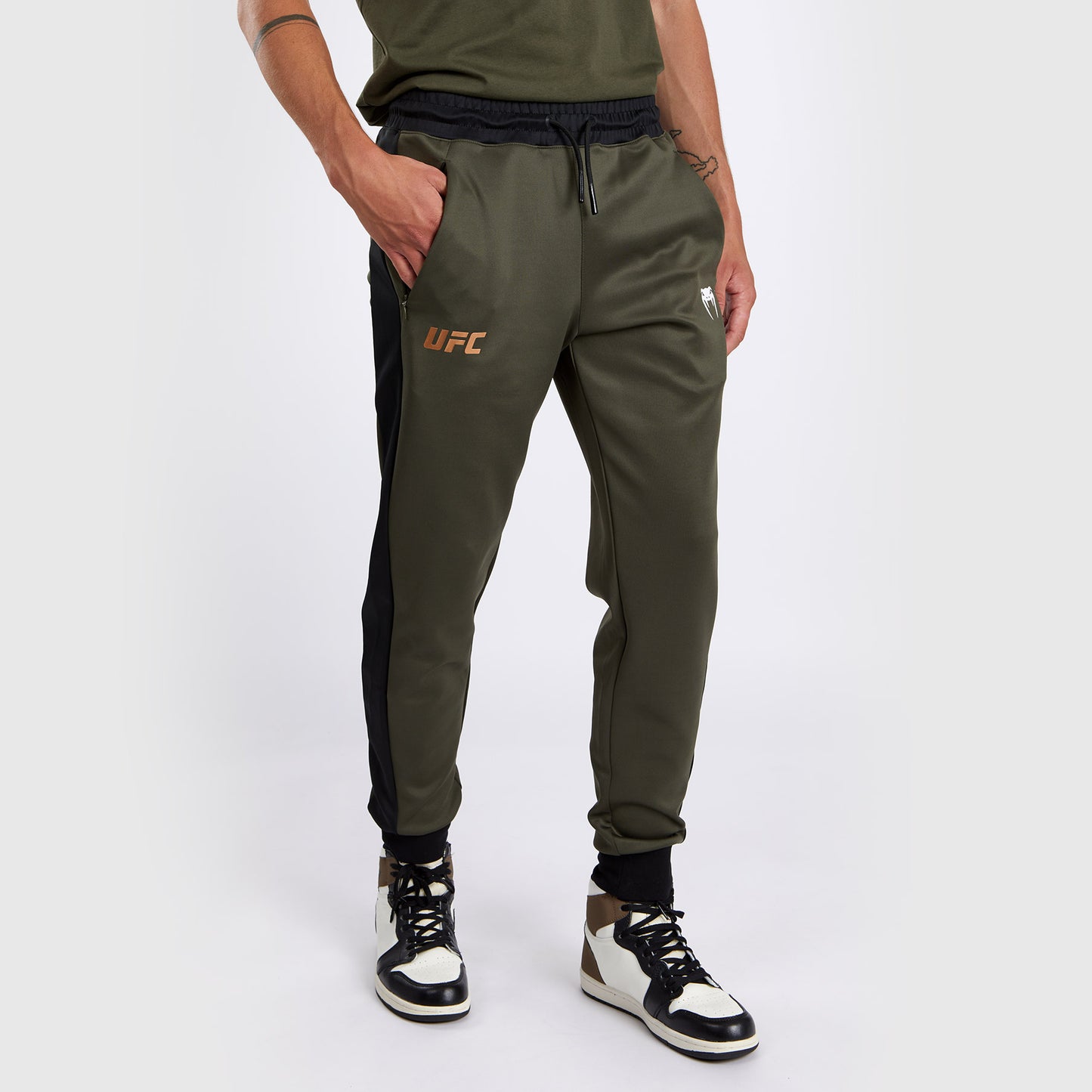 UFC Adrenaline by Venum Fight Week Performance joggingbroek voor Heren - Khaki/Brons