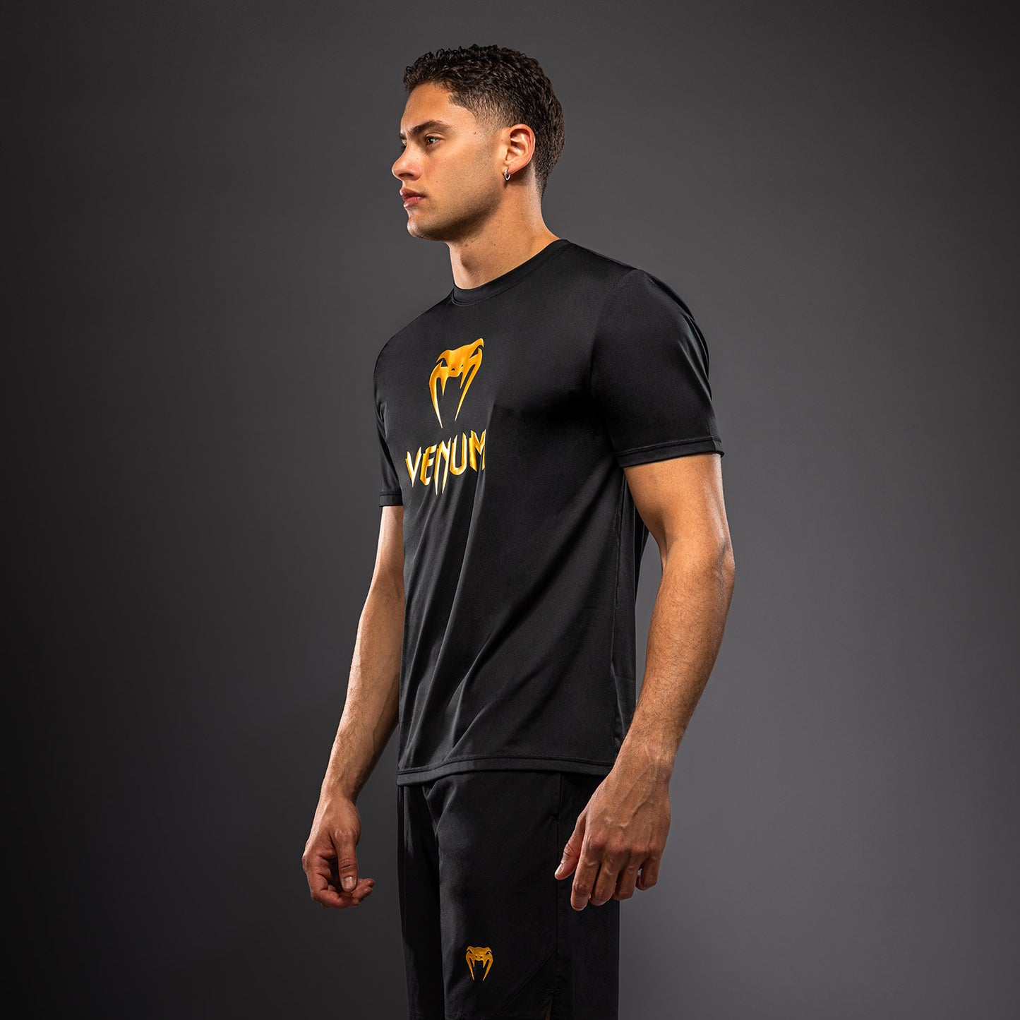 Venum Classic Dry Tech T-shirt - Zwart/Goud