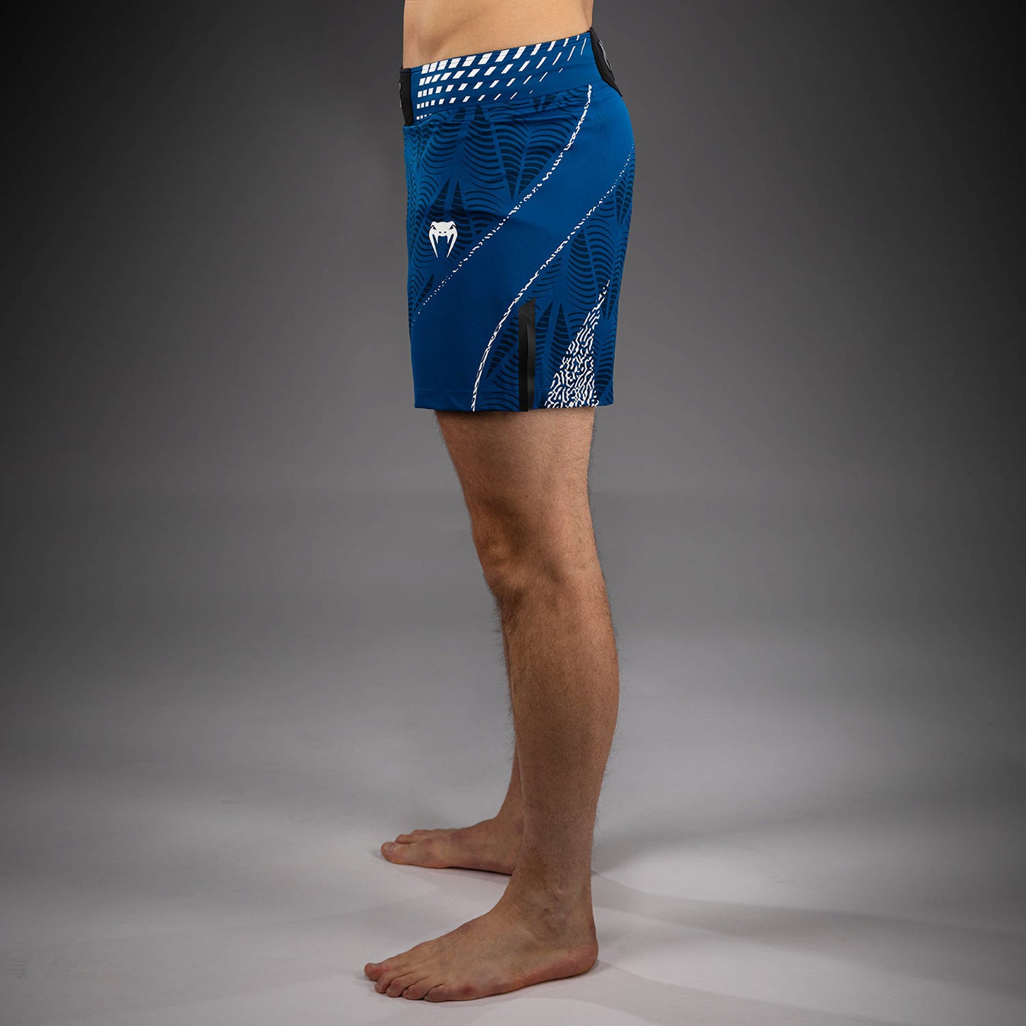 UFC Zenith by Venum Authentic Fight Night Short Fit Fight Short Heren - Blauw