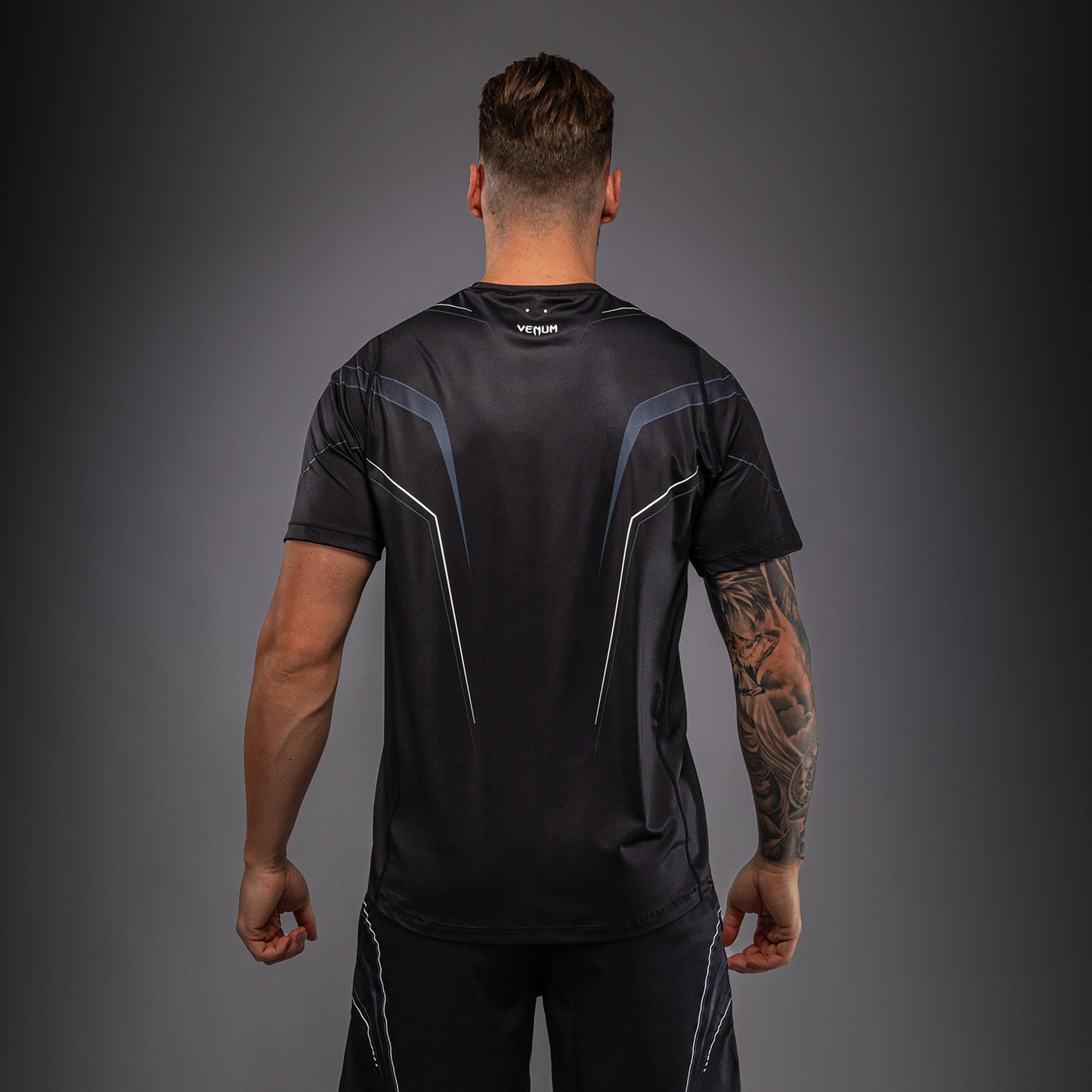 Venum Streamline Dry Tech T-shirt – Zwart/Wit