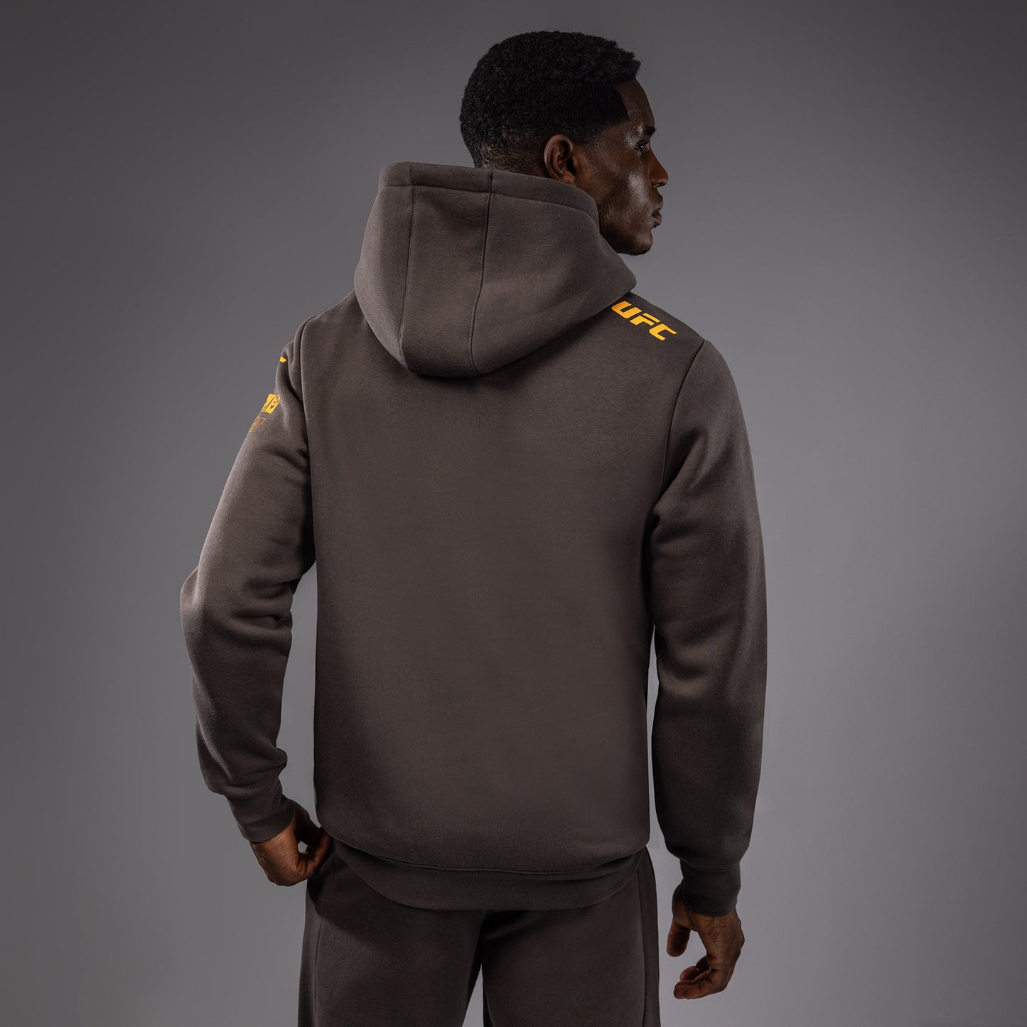 UFC Fusion by Venum Fight Week Hoodie voor Heren - Solid Earthen Brown