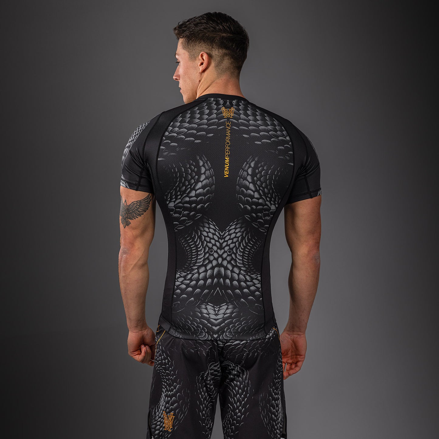 Venum Matupa Rashguard met korte mouwen - Zwart/Grijs/Goud