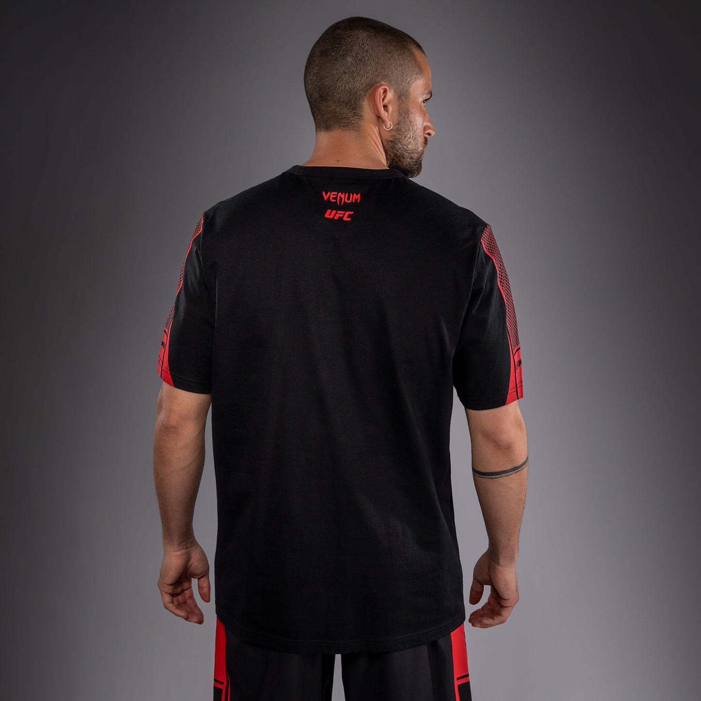 Venum UFC Unity by Venum Authentic Fight Week Heren T-shirt met Korte Mouwen - Zwart