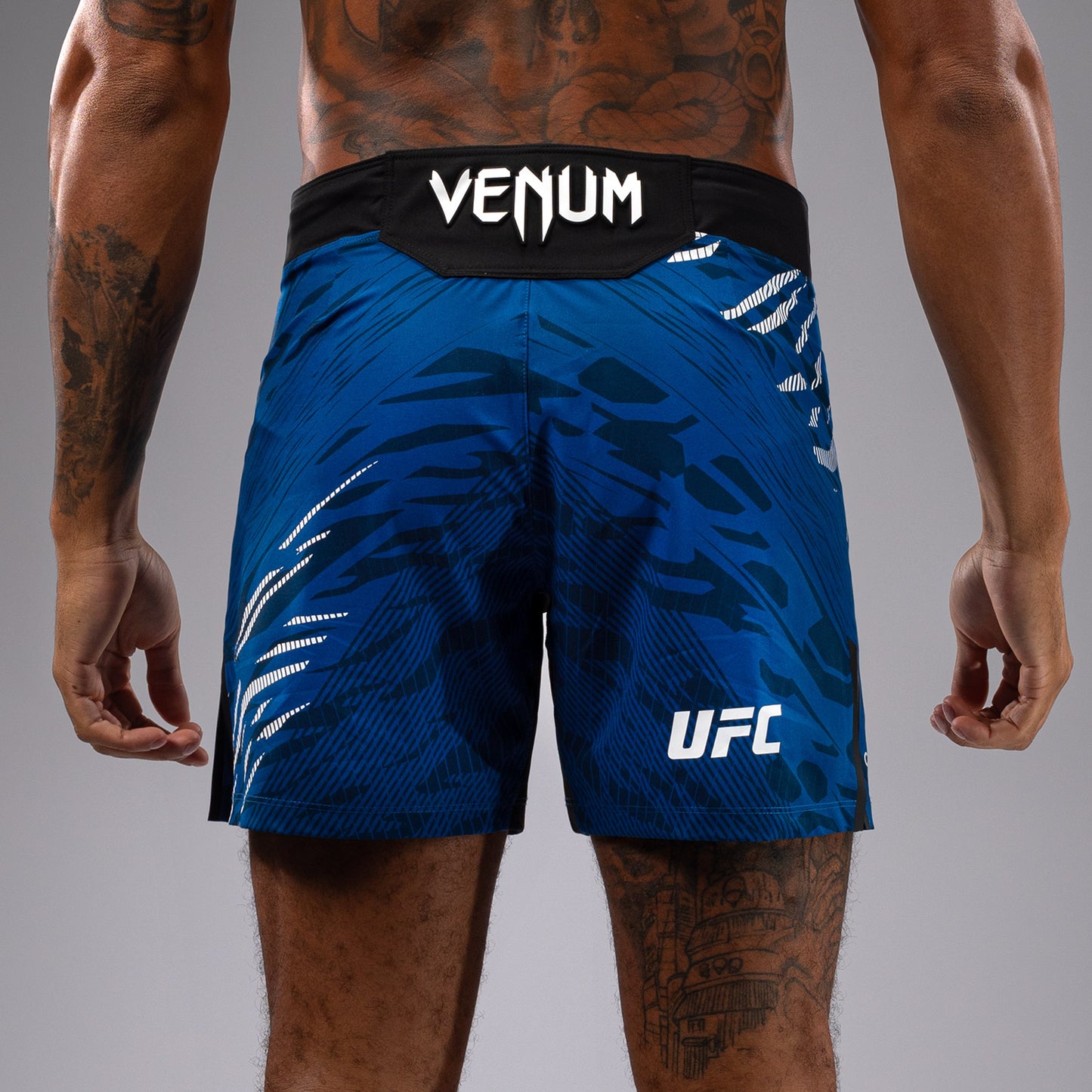 UFC Fusion by Venum Authentic Fight Night Fight Shorts voor Heren - Kort Fit - Blauw