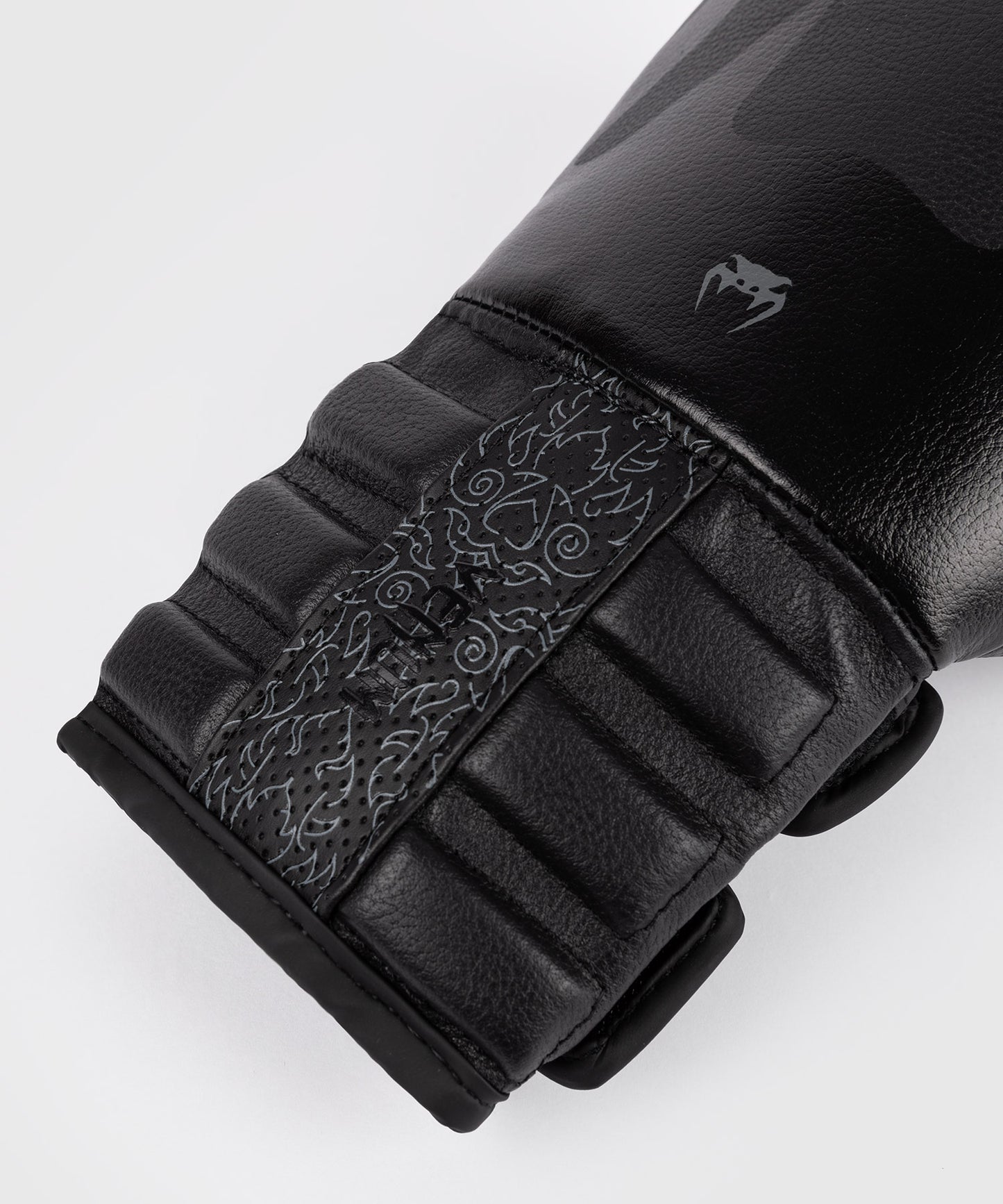Venum Reverso Bokshandschoenen - Zwart / Zwart