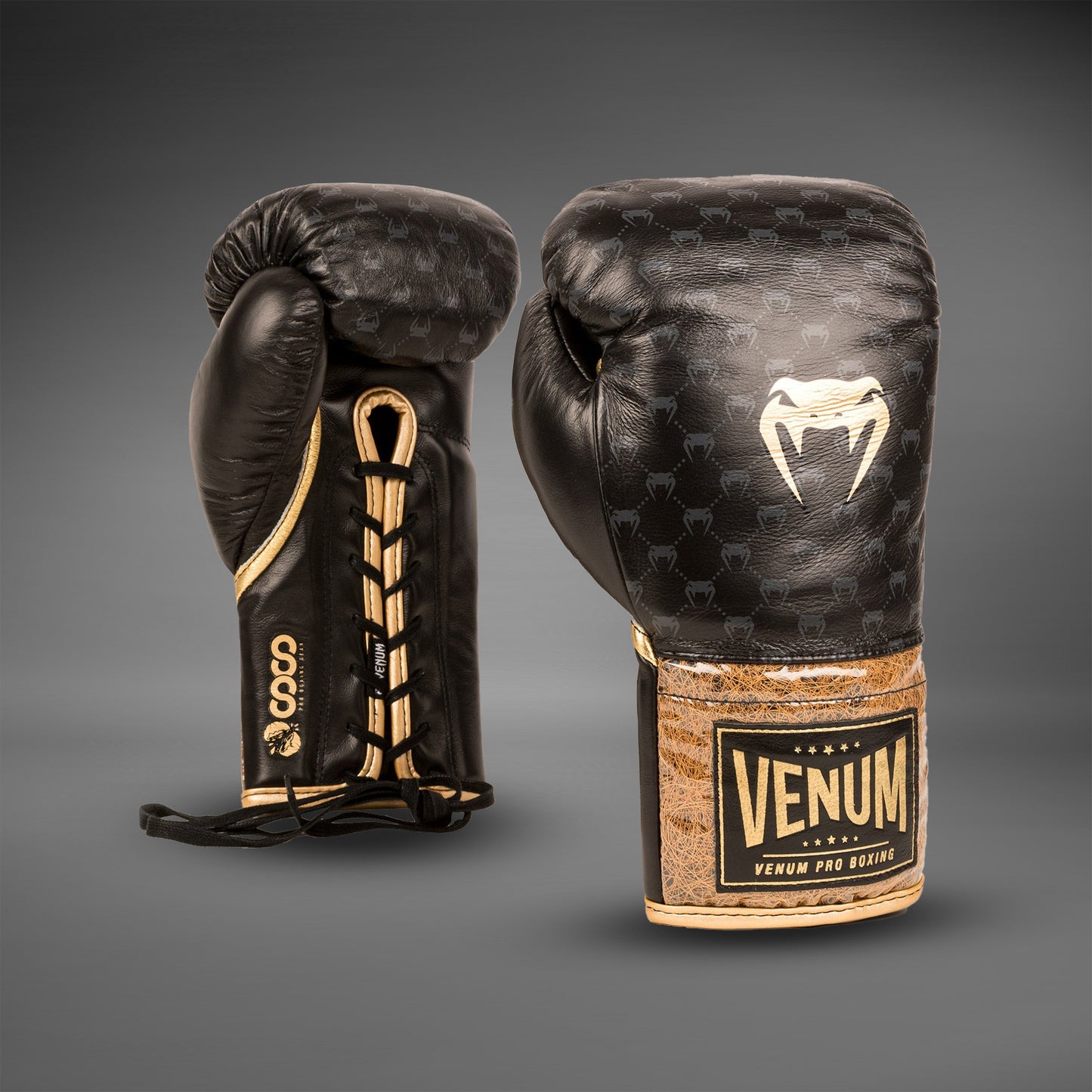 Venum Coco Monogram Pro bokshandschoenen  - Intens zwart
