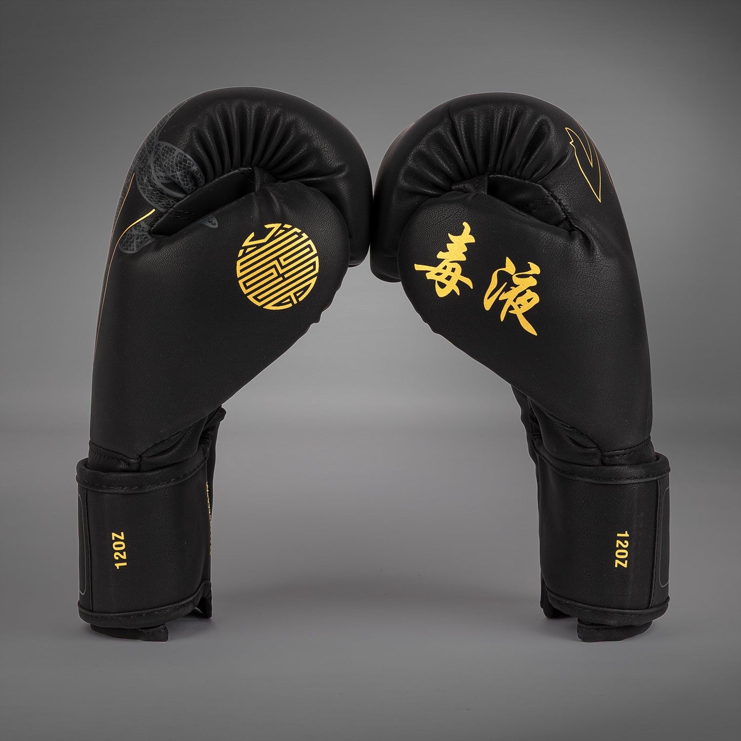 Venum Serpenti Bokshandschoenen – Zwart/Zilver/Goud